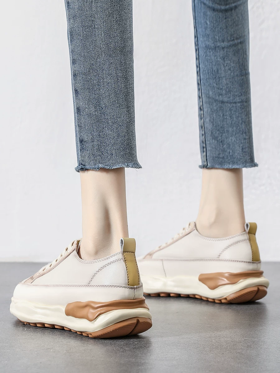 Giày thể thao nữ da thật kiểu retro Forrest Gump, đế dày màu trắng, mẫu mới xuân 2026, giày thể thao đa năng, phong cách thường ngày.