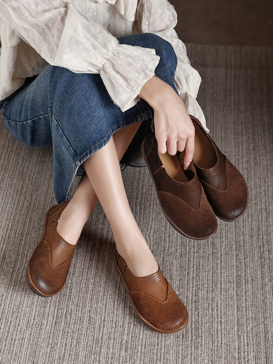 Giày da thật đế mềm êm chân dành cho mẹ, kiểu mới thu 2025, giày lười da bò vintage.