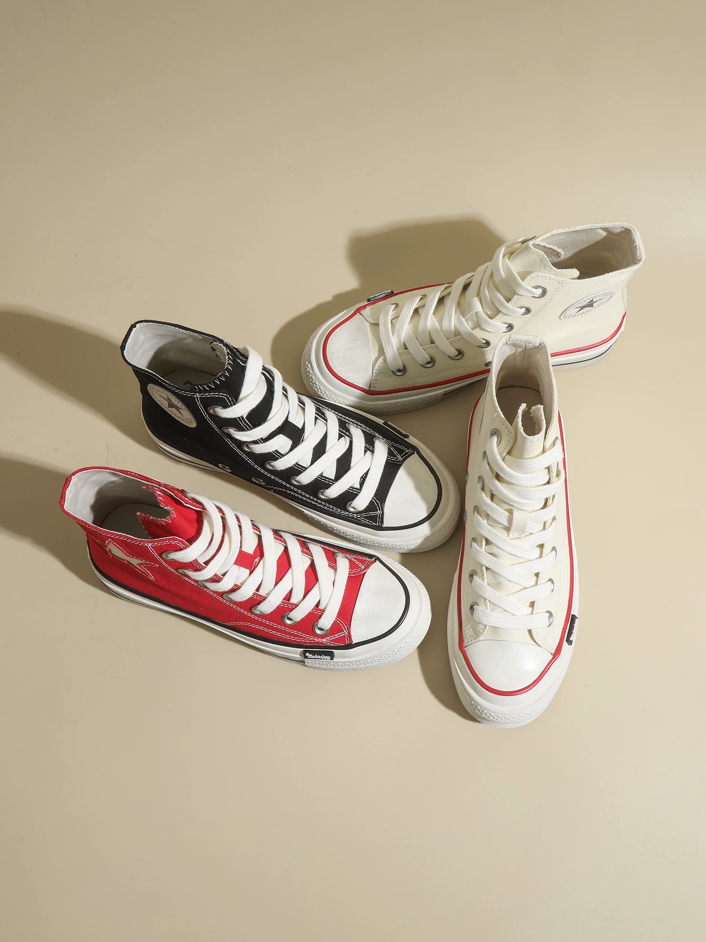 Giày vải cao cổ màu đỏ dành cho nữ, màu sắc phong cách vintage, giày sneaker kiểu Hàn Quốc, giày casual đa năng mới mùa hè 2026.