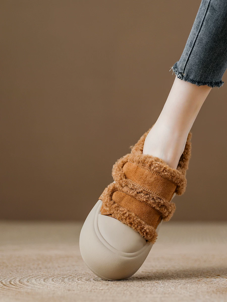 Giày lười Velcro dễ thương và độc đáo dành cho nữ, giày thể thao đế dày lót lông, giày bông ấm áp mùa đông 2025 mới dành cho nữ.
