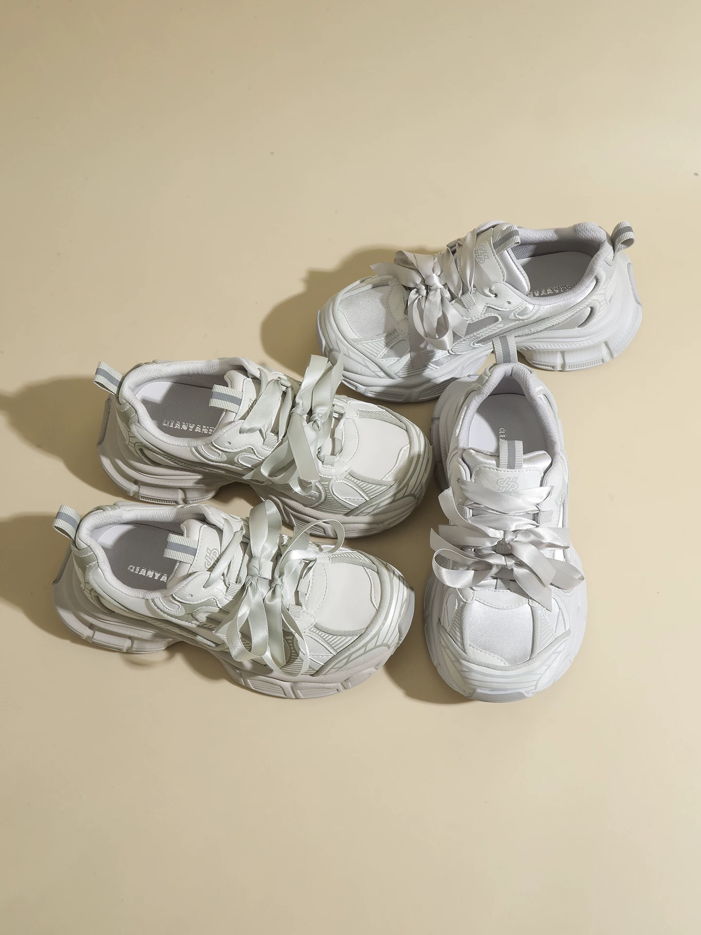 Giày dad shoes satin kiểu ballet dành cho nữ, giày thể thao đế dày tăng chiều cao, giày sneaker mùa hè 2026 mỏng nhẹ thoáng khí.