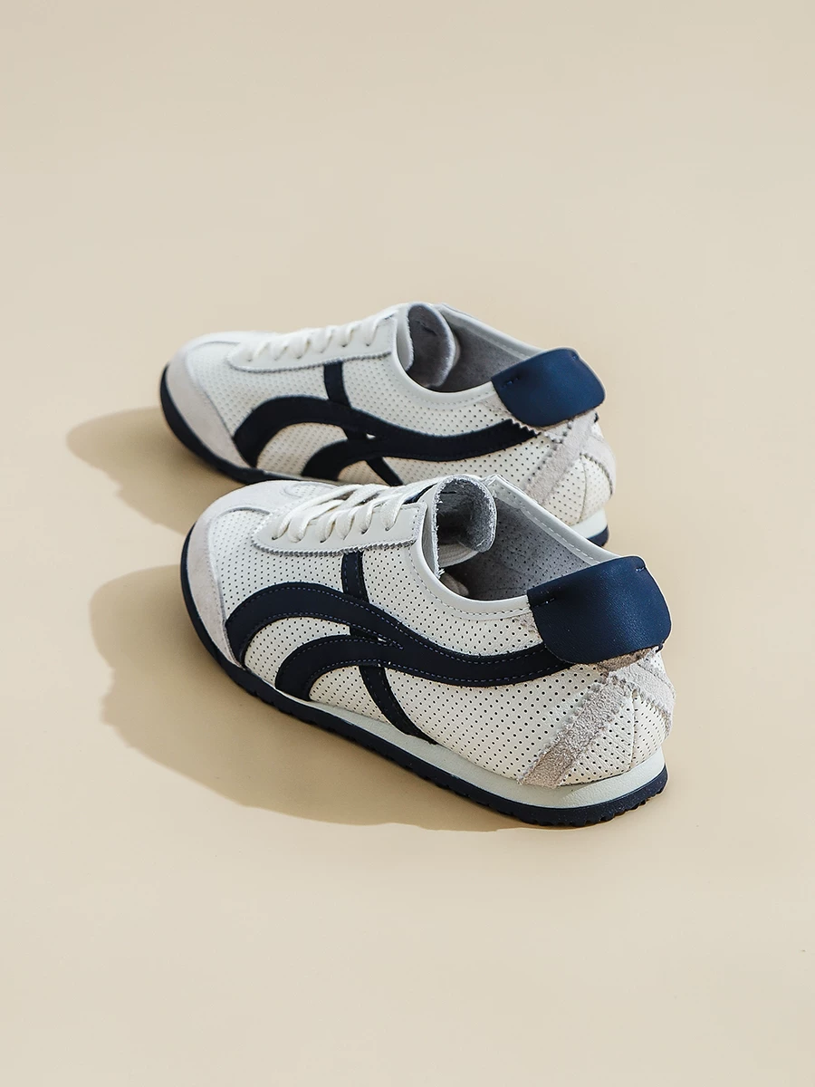 Giày tập luyện nữ da bò retro Dexun, giày Forrest Gump đế mềm êm ái, giày thể thao trắng thời trang mùa thu 2025 dành cho nữ.