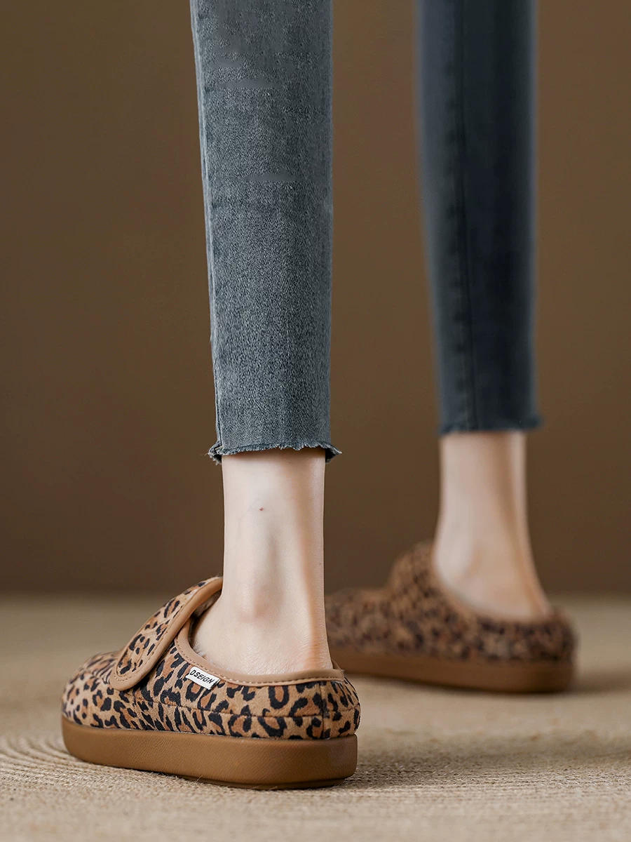 Giày Mary Jane Birkenstock họa tiết da báo dành cho nữ, kiểu mới mùa đông 2025, giày lông mềm đế dày, lót lông cừu, kiểu lười, dép bông êm ái.