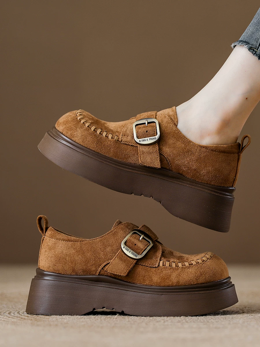Giày lười nữ da thật đế dày, giày Birkenstock da lộn kiểu retro, mẫu mới thu đông 2025, giày da nâu phong cách Anh.