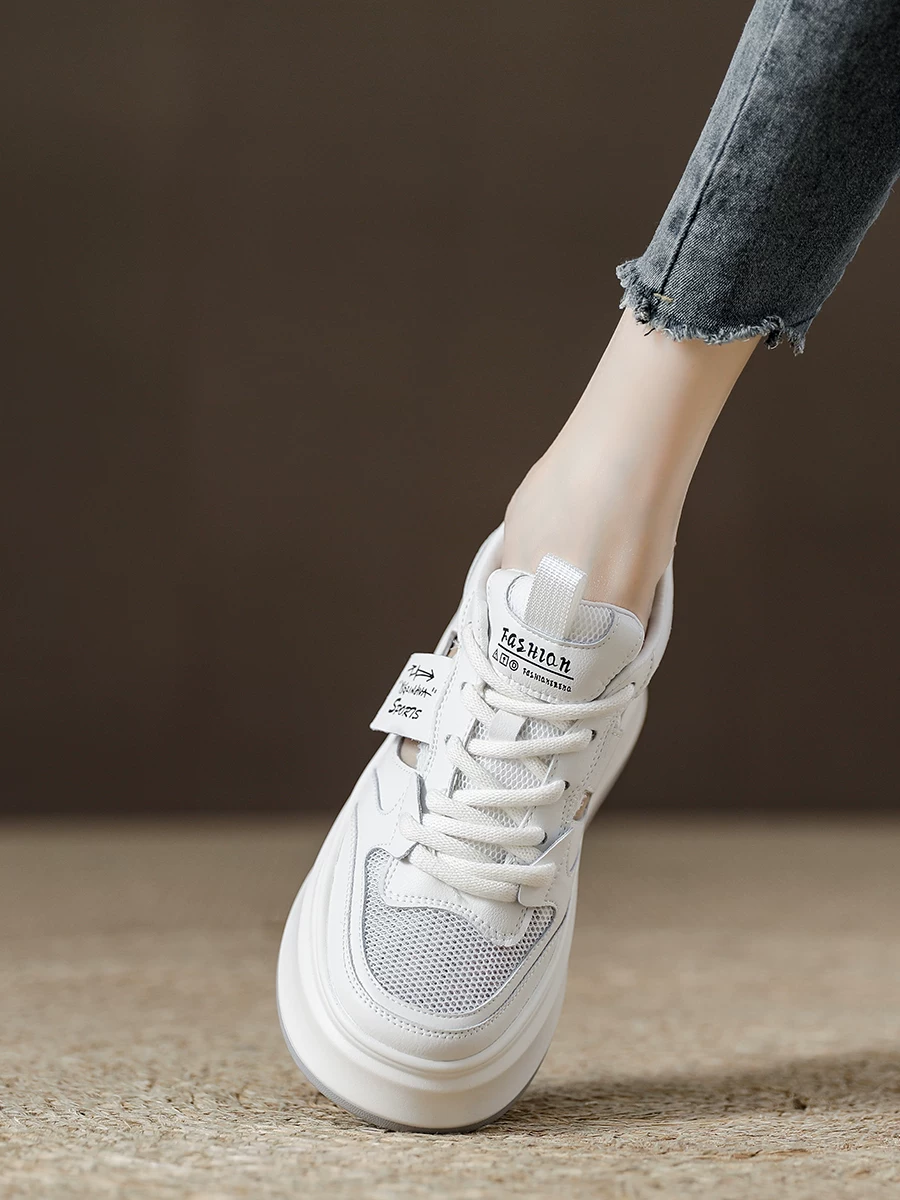Giày sandal nữ da thật đế dày, thiết kế lỗ thoáng khí, giày trắng tăng chiều cao, giày thể thao đục lỗ thời trang mùa hè 2025.