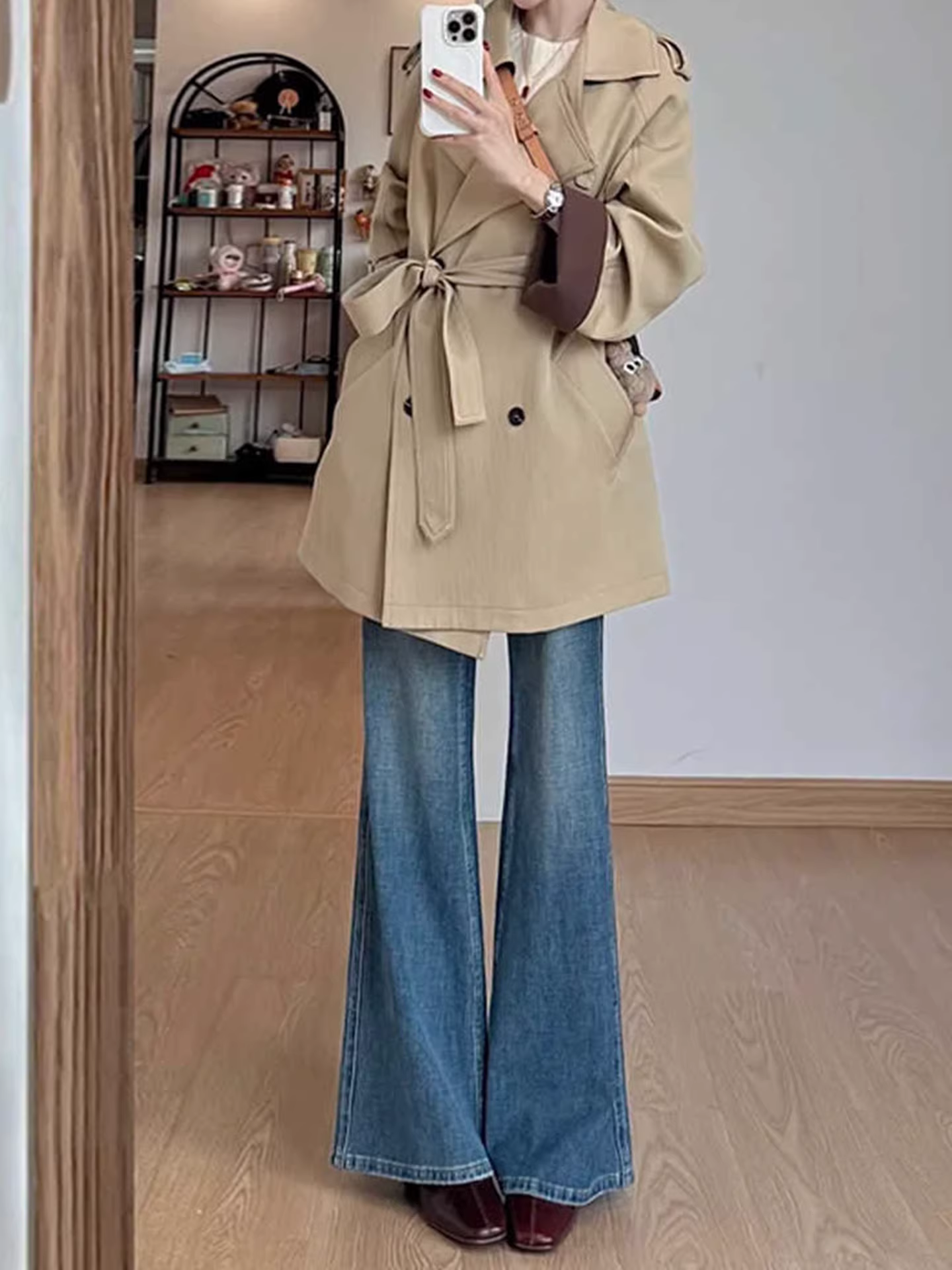 Quần jeans nữ La Chapelle kiểu dáng retro, lót lông dày, ống loe, mùa đông 2025, cạp cao, ôm dáng, kiểu chuông