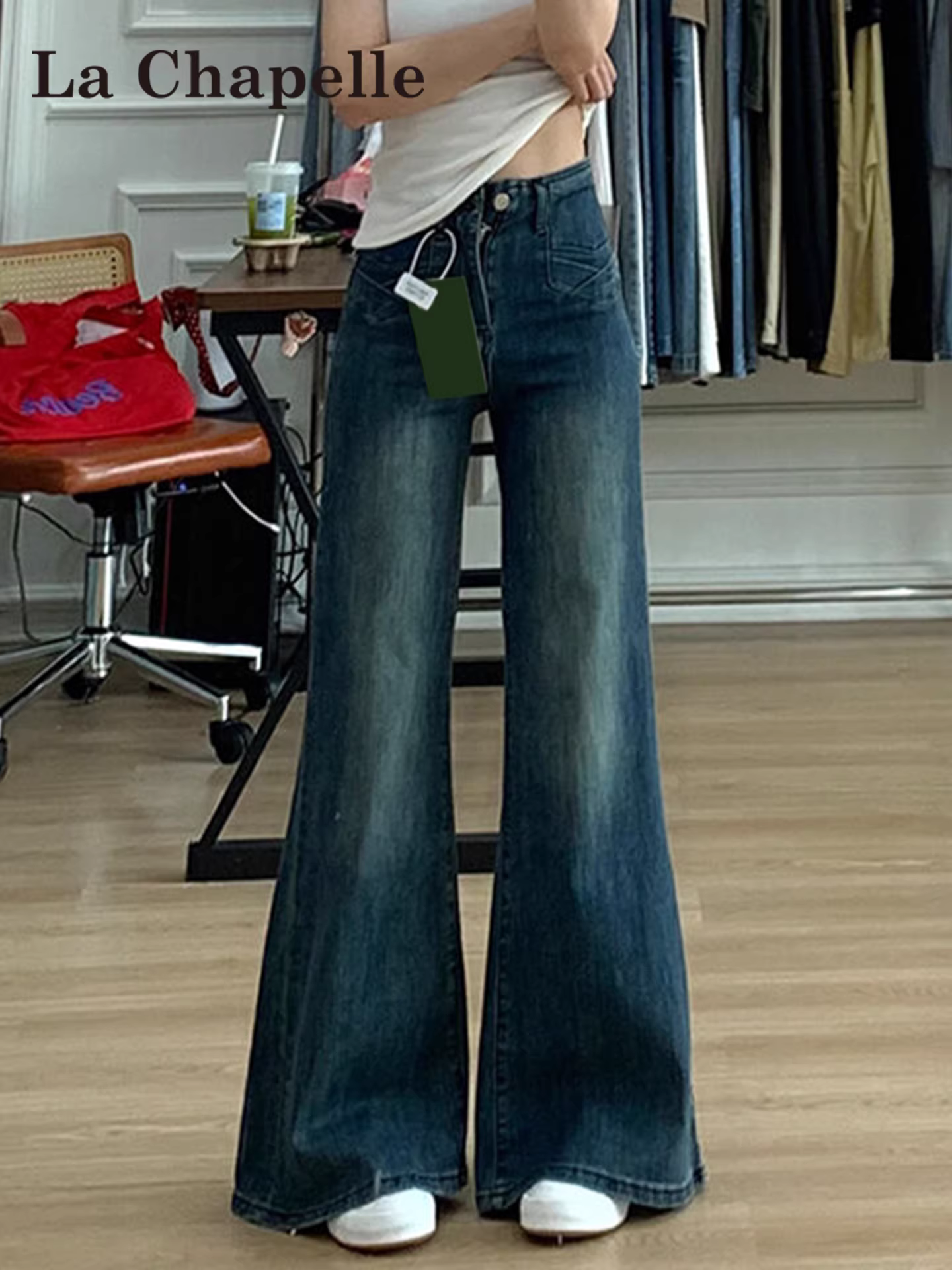 Quần jeans ống loe lót lông cừu La Chapelle dành cho nữ, thu đông 2025, kiểu dáng mới, cạp cao, tôn dáng, không bó sát.