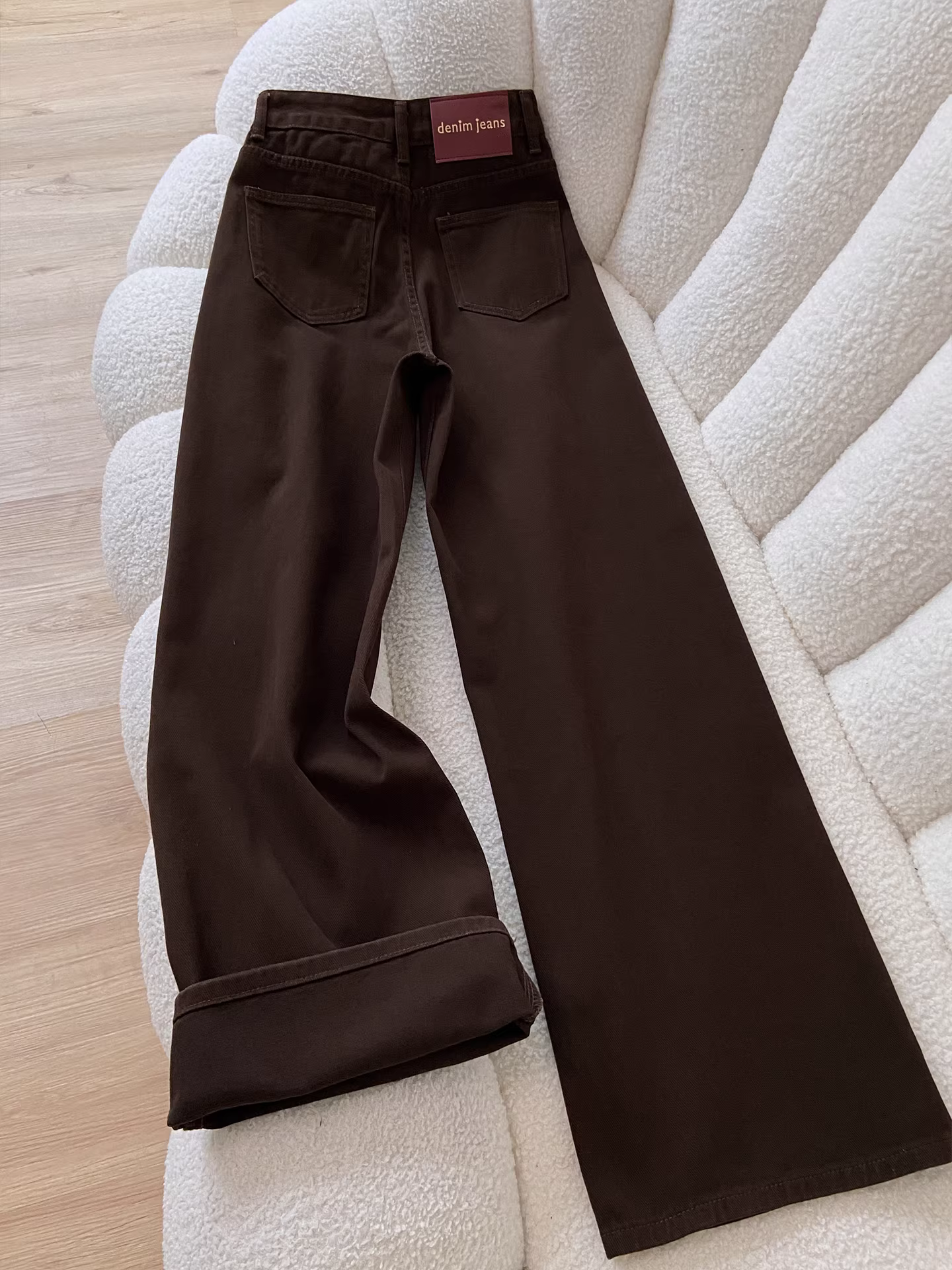 Quần jeans ống rộng màu cà phê La Chapelle dành cho nữ, mẫu mới thu đông 2025, cạp cao, dáng rộng, dài chấm đất, kiểu thẳng