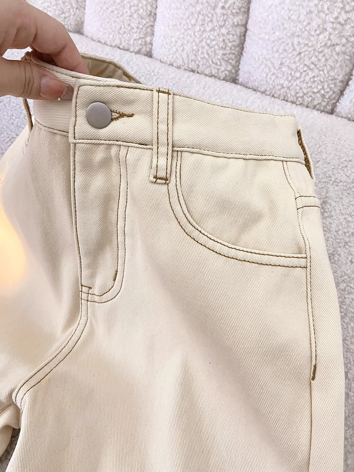 Quần jeans ống loe dày dặn lót lông trắng La Chapelle dành cho nữ, mẫu mới thu đông 2025, cạp cao, tôn dáng