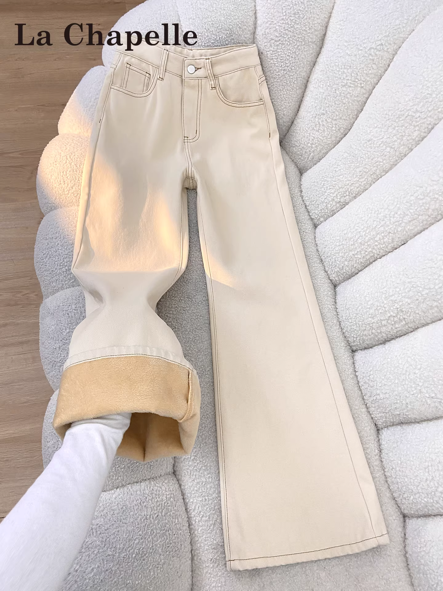 Quần jeans ống loe dày dặn lót lông trắng La Chapelle dành cho nữ, mẫu mới thu đông 2025, cạp cao, tôn dáng