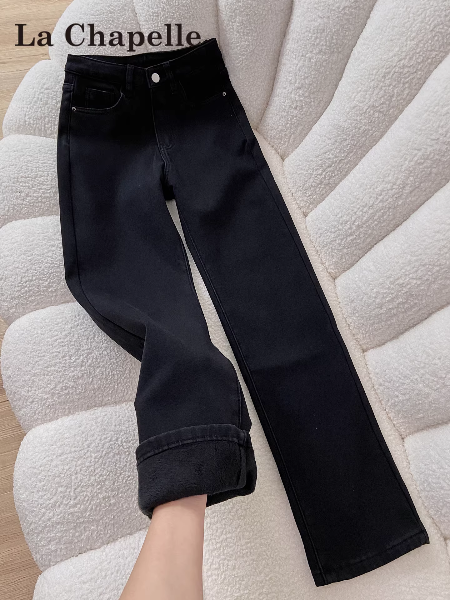 Quần jeans ống đứng lót lông cừu đen La Chapelle dành cho nữ, mẫu mới thu đông 2025, cạp cao, dáng nhỏ nhắn, kiểu quần thuốc lá