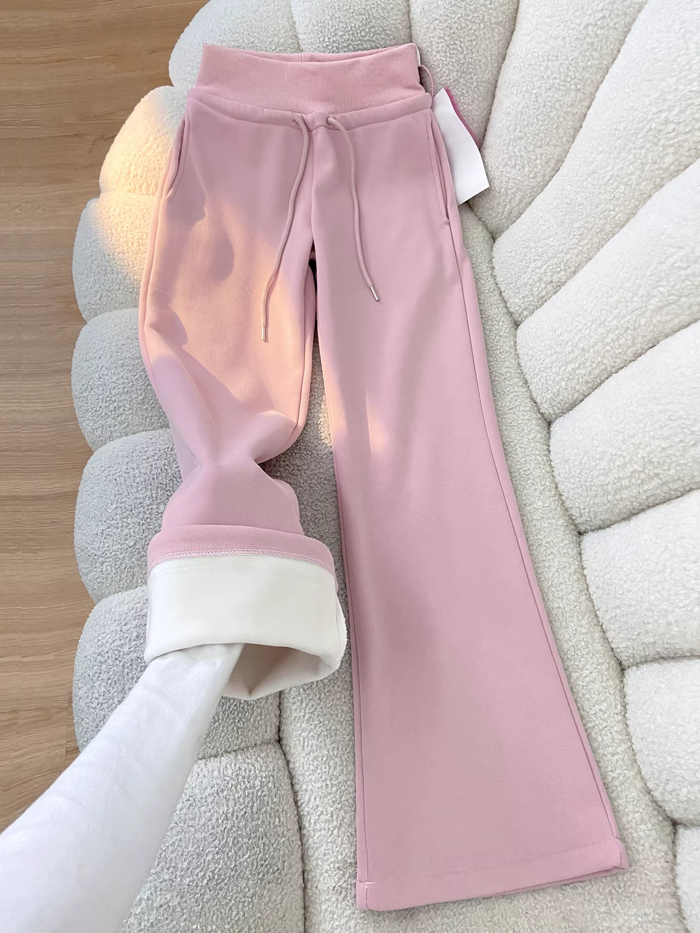 Quần thể thao nữ La Chapelle màu hồng, lót lông cừu dày, dáng loe, kiểu mới thu đông 2025, cạp cao, ống loe