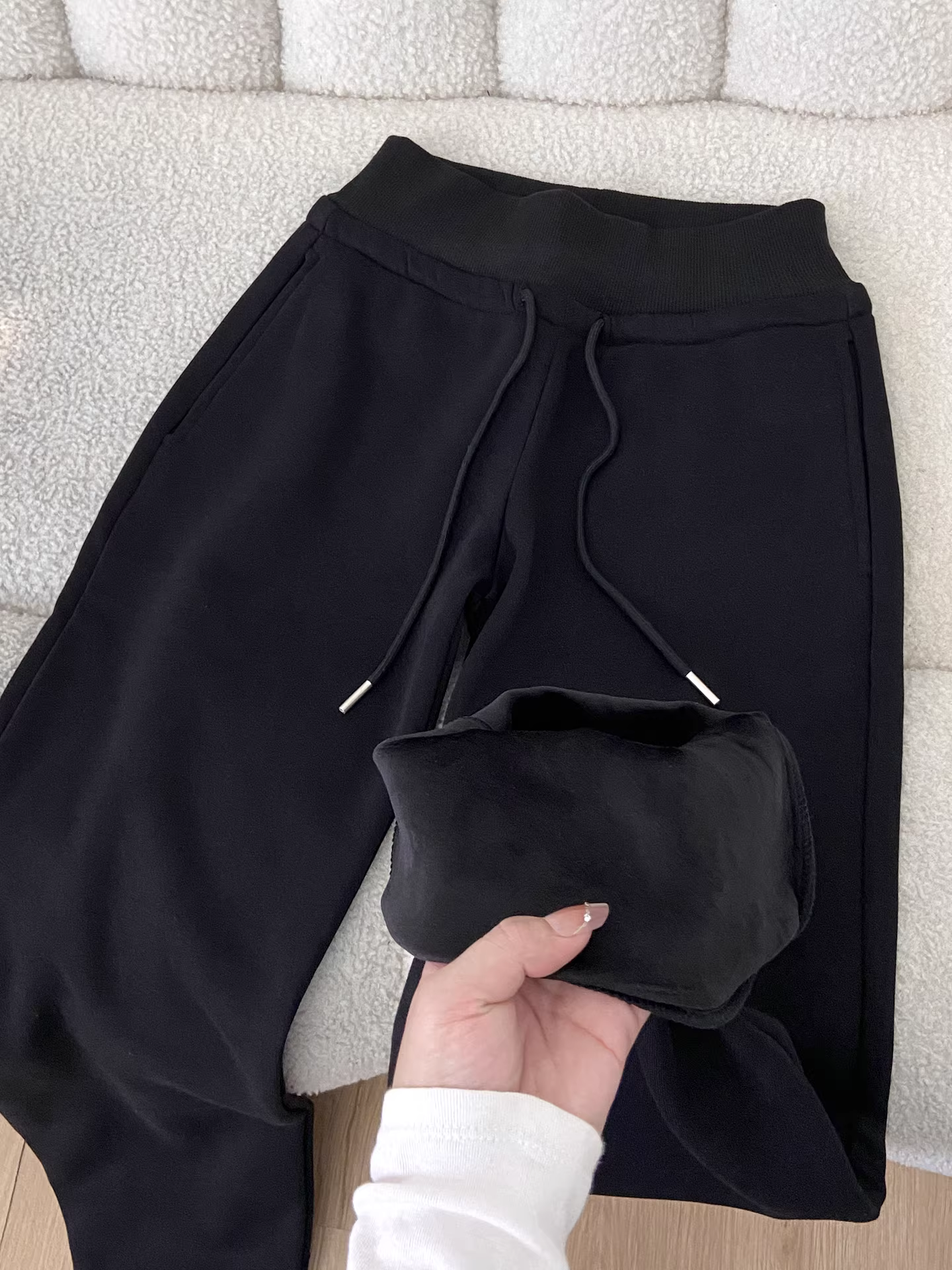 Quần thể thao nữ La Chapelle màu hồng, lót lông cừu dày, dáng loe, kiểu mới thu đông 2025, cạp cao, ống loe