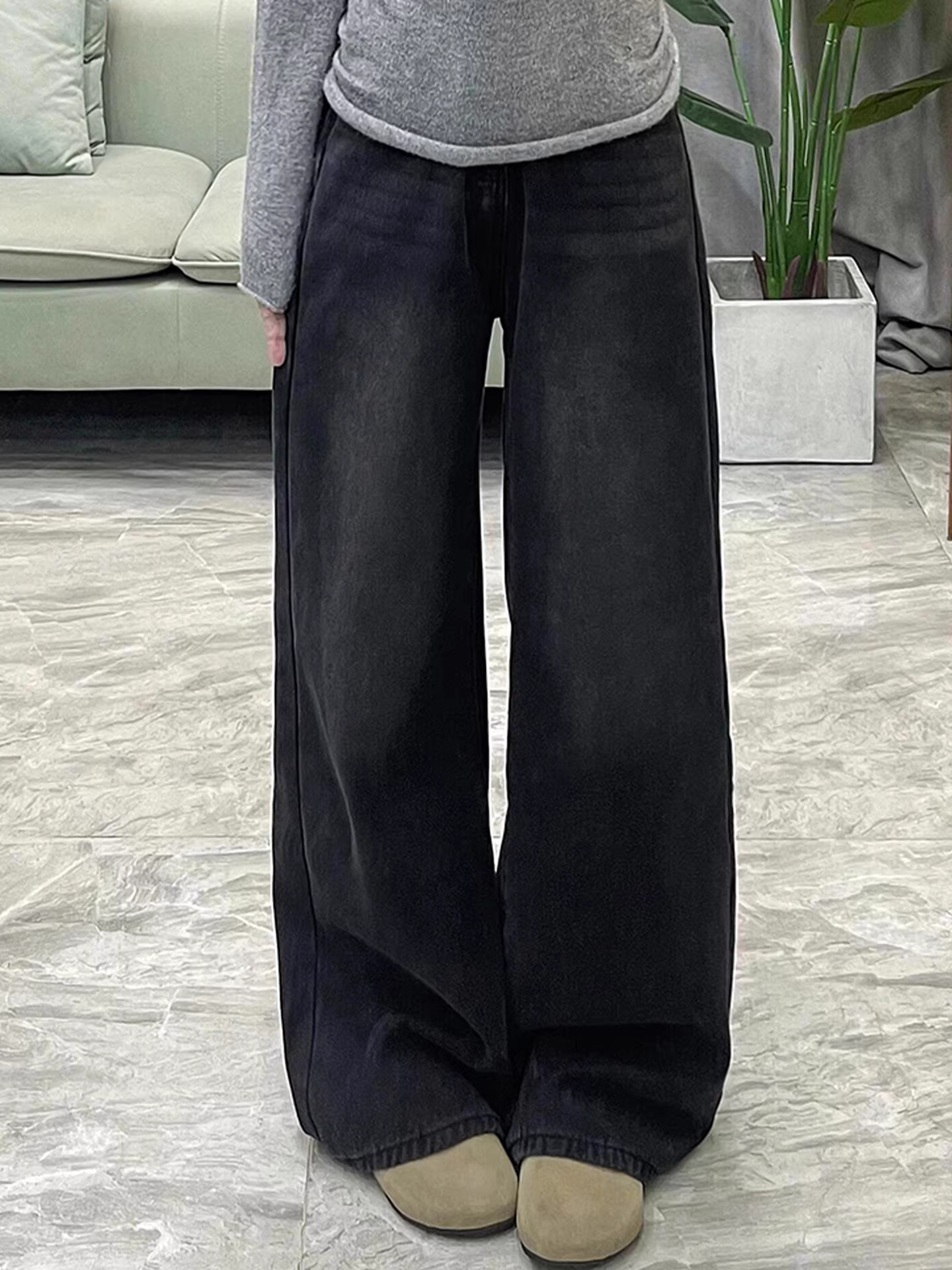 Quần jeans ống rộng lót lông cừu đen La Chapelle dành cho nữ, mẫu mới thu đông 2025, cạp cao, dài chấm đất, dáng thẳng