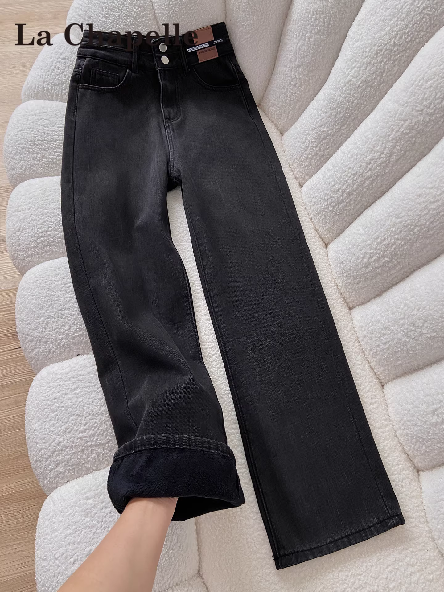 Quần jeans ống rộng lót lông cừu đen La Chapelle dành cho nữ, mẫu mới thu đông 2025, dáng nhỏ nhắn, cạp cao, ống thẳng