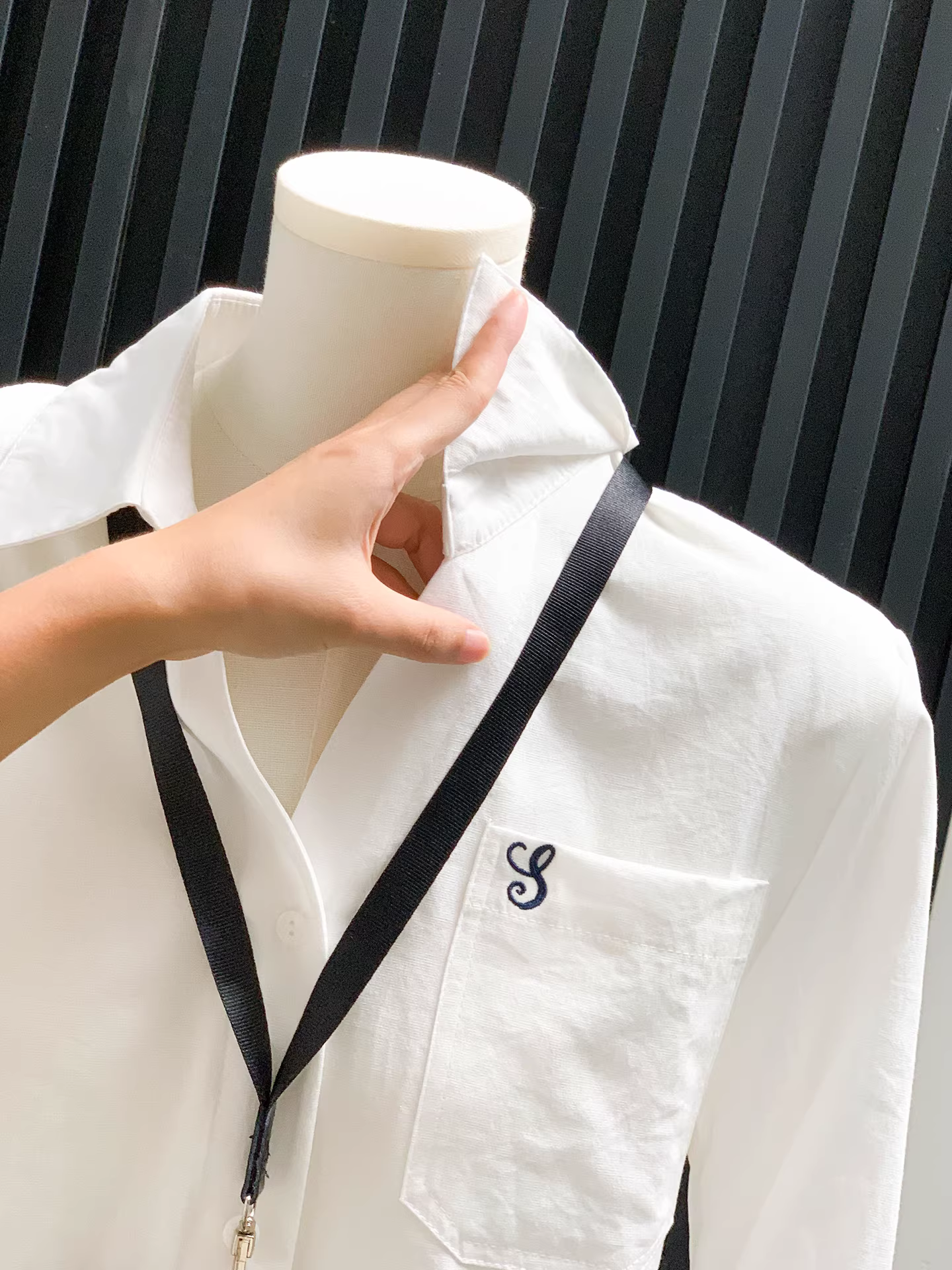 Áo sơ mi trắng dáng rộng tay dài La Chapelle dành cho nữ, kiểu mới thu đông 2025, trang phục công sở, áo mặc trong