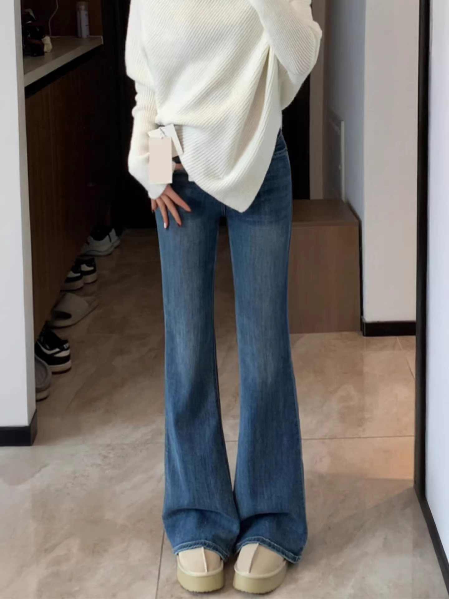 Quần jeans La Chapelle dáng xòe lưng cao dành cho nữ, kiểu mới thu đông 2025, dáng ôm nhỏ nhắn, quần ống chuông