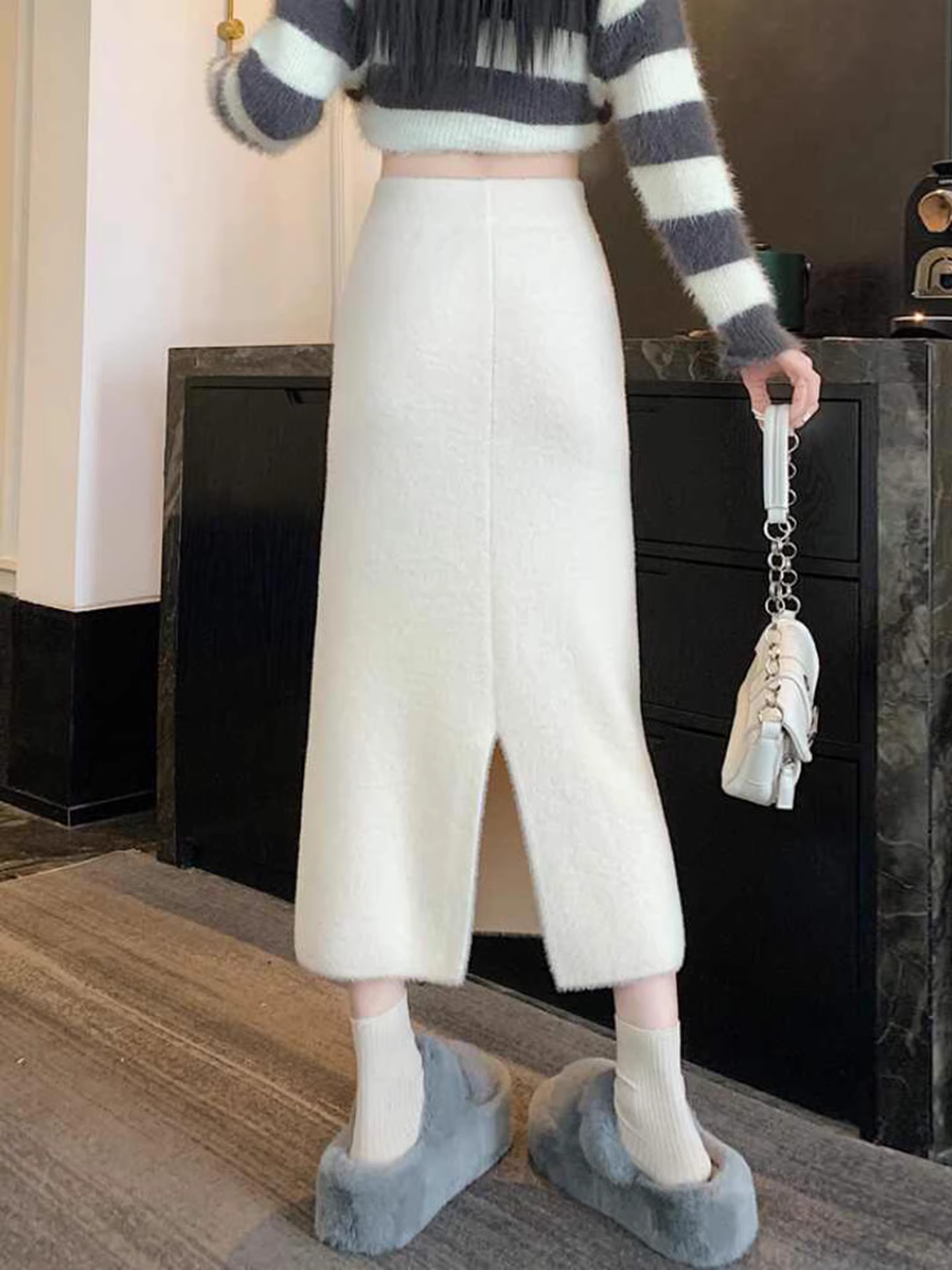 Váy chữ A dáng ôm La Chapelle petite ấm áp dành cho nữ, mẫu mới thu đông 2025, lưng cao, dài qua gối