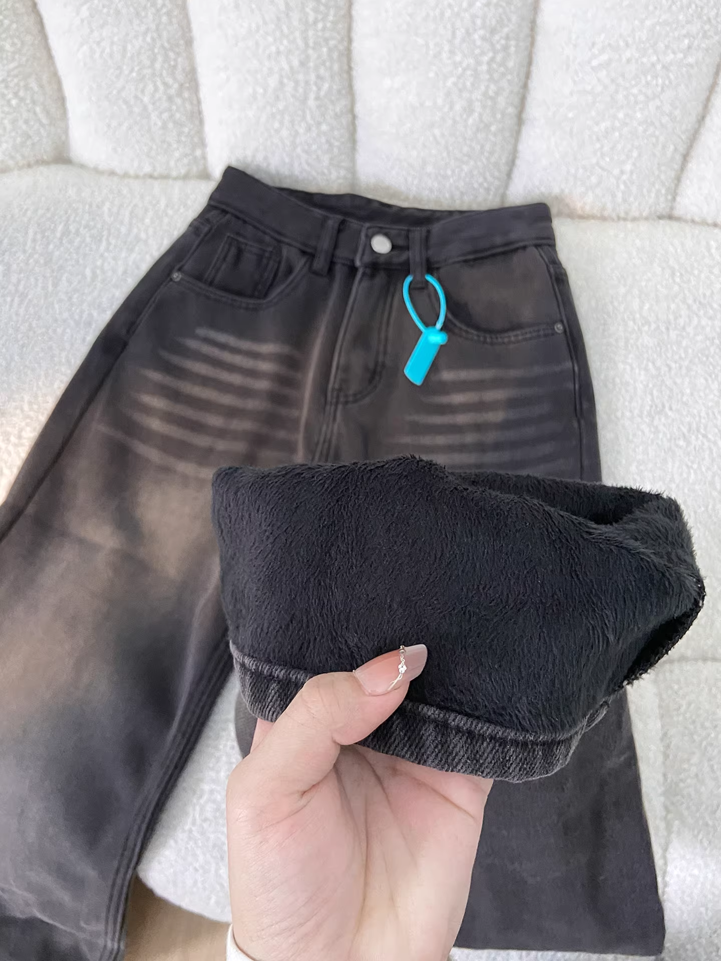 Quần jeans ống rộng dày dặn lót lông La Chapelle dành cho nữ, mẫu mới thu đông 2025, cạp cao, dáng ôm thẳng