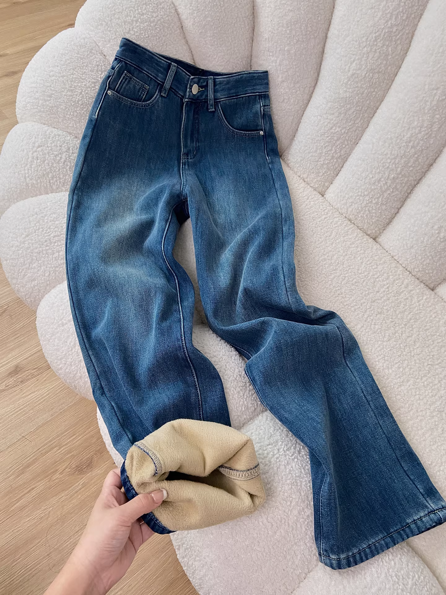 Quần jean đen La Chapelle ống rộng dành cho nữ, kiểu mới thu đông 2025, cạp cao, lót lông, dày dặn, dáng thẳng, size nhỏ.