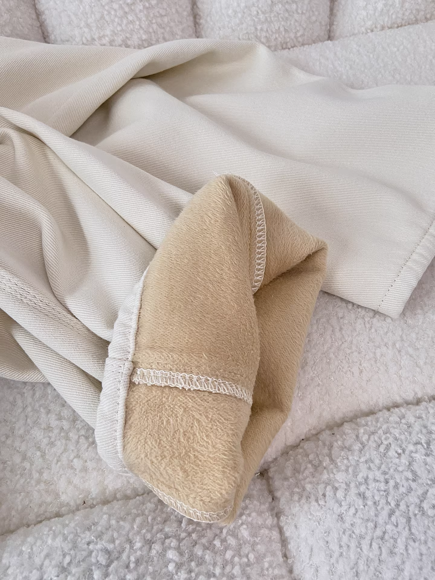 Quần jean ống rộng lót lông cừu trắng La Chapelle dành cho nữ, mùa thu đông 2025, kiểu mới cạp cao, dáng rộng, dày dặn, ống cong