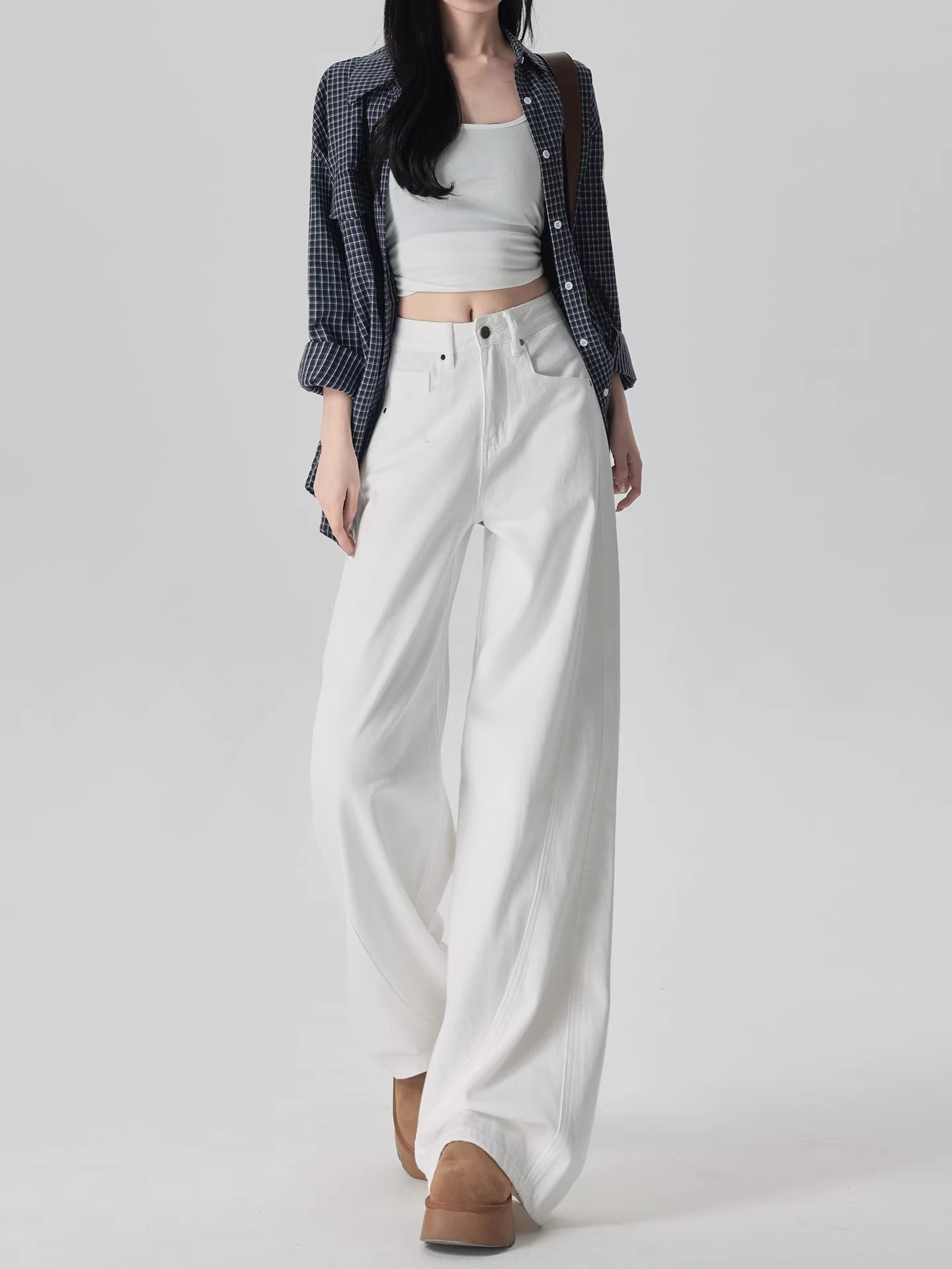 Quần jeans trắng rộng ống rộng La Chapelle dành cho nữ, mẫu mới thu đông 2025, cạp cao, dài chạm sàn, dáng thẳng, chất liệu mềm mại