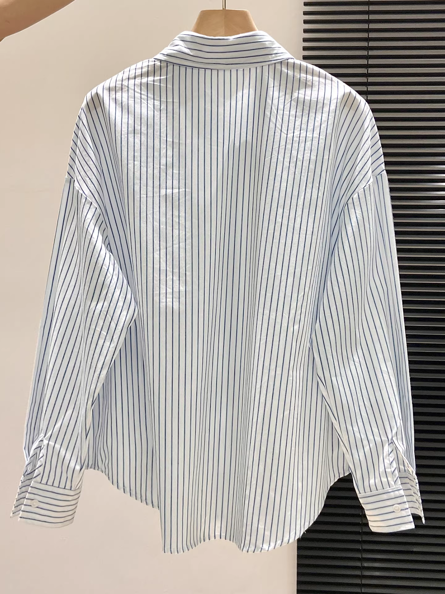 Áo sơ mi nữ kiểu Hàn Quốc La Chapelle, thiết kế rộng rãi tay dài, mùa đông 2025, kiểu dáng mới