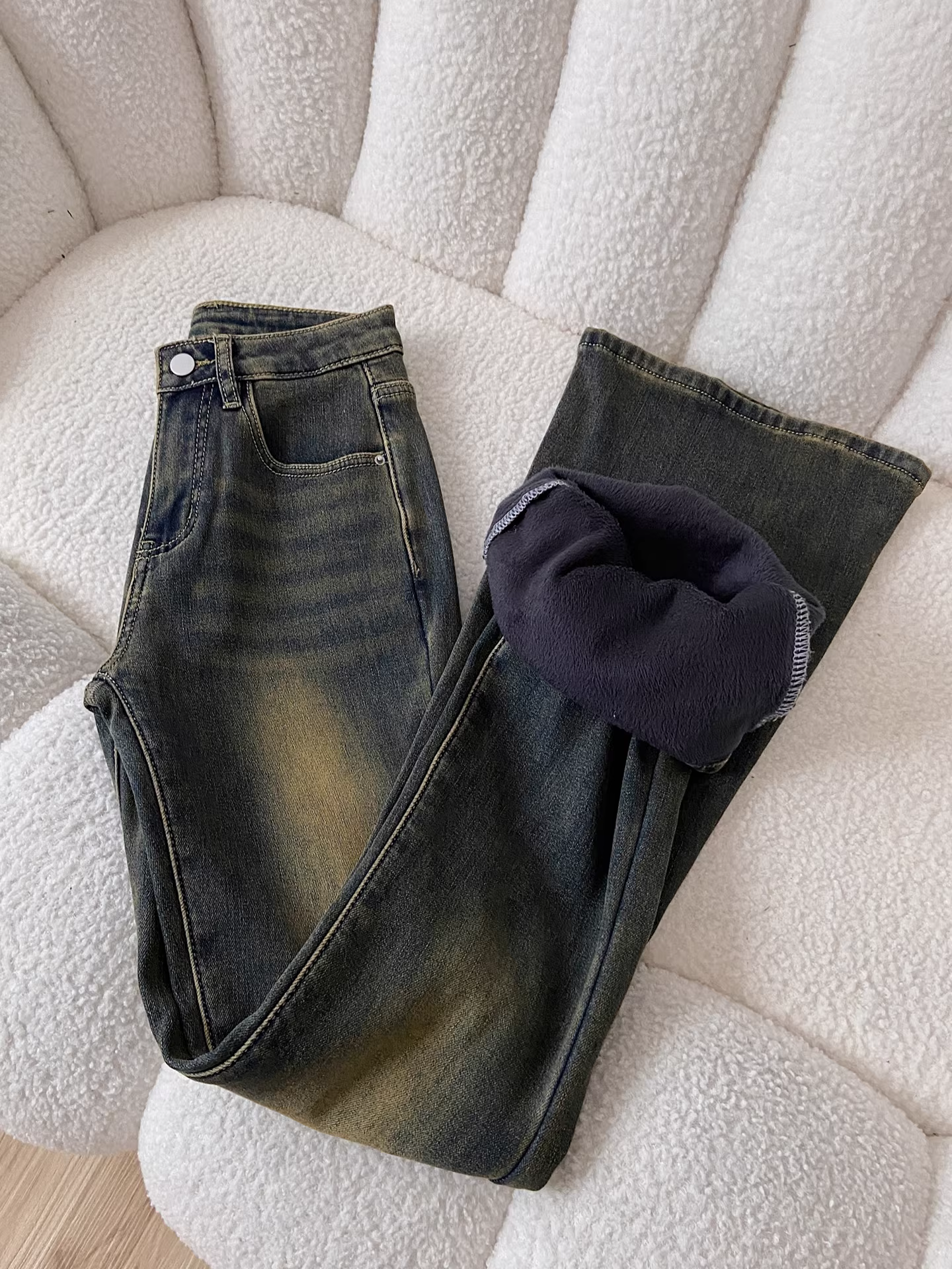 Quần jean nữ La Chapelle lót lông dày, dáng loe, thu đông 2025, kiểu ôm dáng, cạp cao, ống chuông