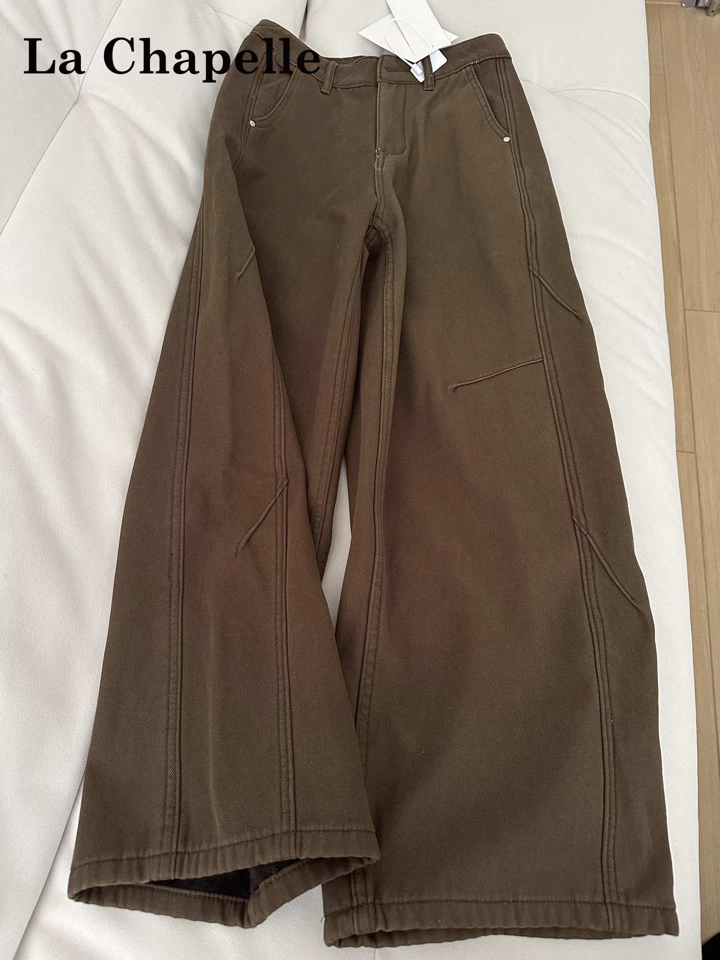 Quần jeans ống rộng dày dặn lót lông màu cà phê La Chapelle dành cho nữ, mẫu mới thu đông 2025, cạp cao, dáng thẳng, size nhỏ