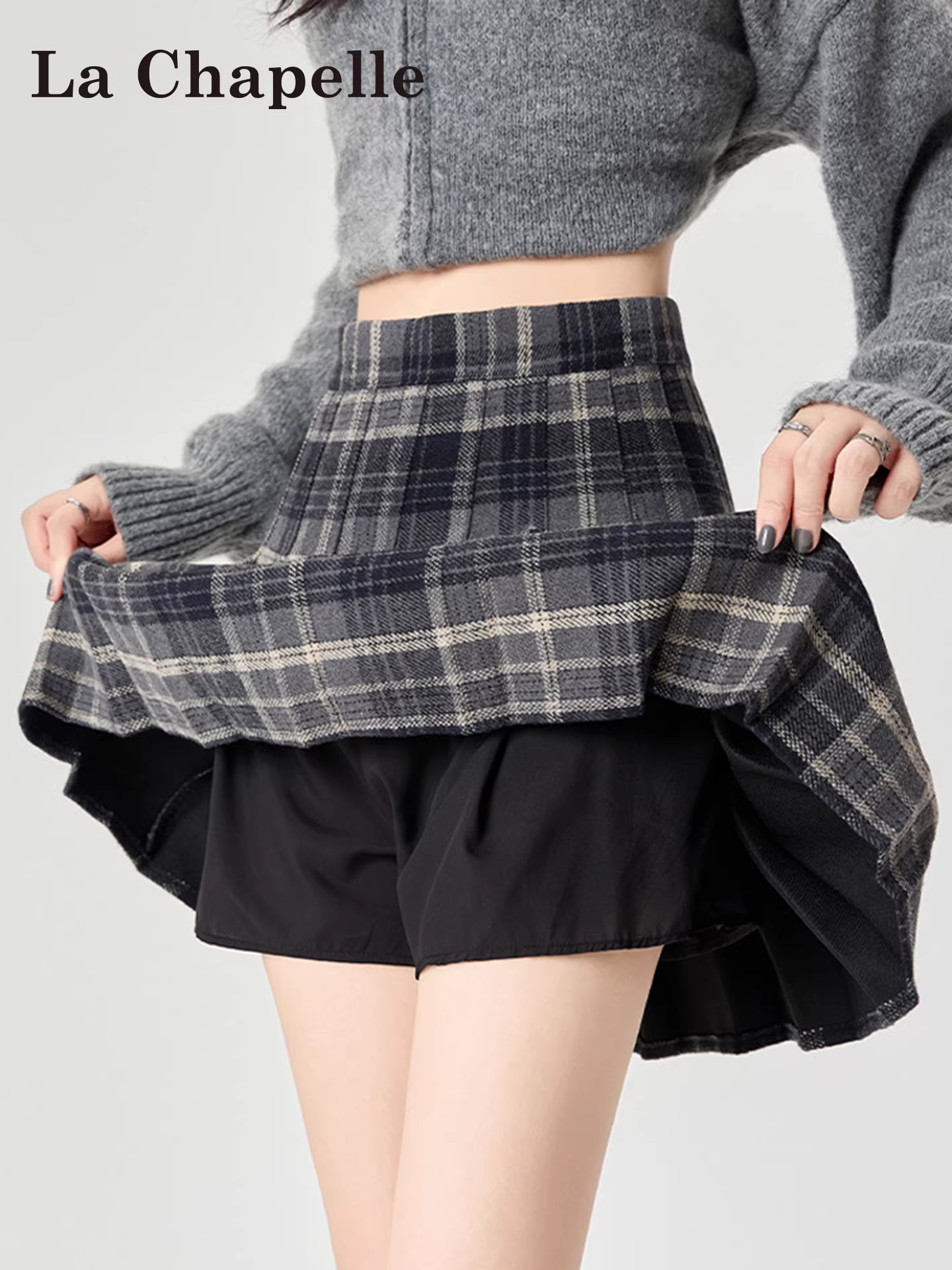 Váy xếp ly kẻ sọc xám La Chapelle dành cho nữ 2025, kiểu dáng mới thu đông, cạp cao, dáng chữ A, ngắn, dành cho người nhỏ nhắn
