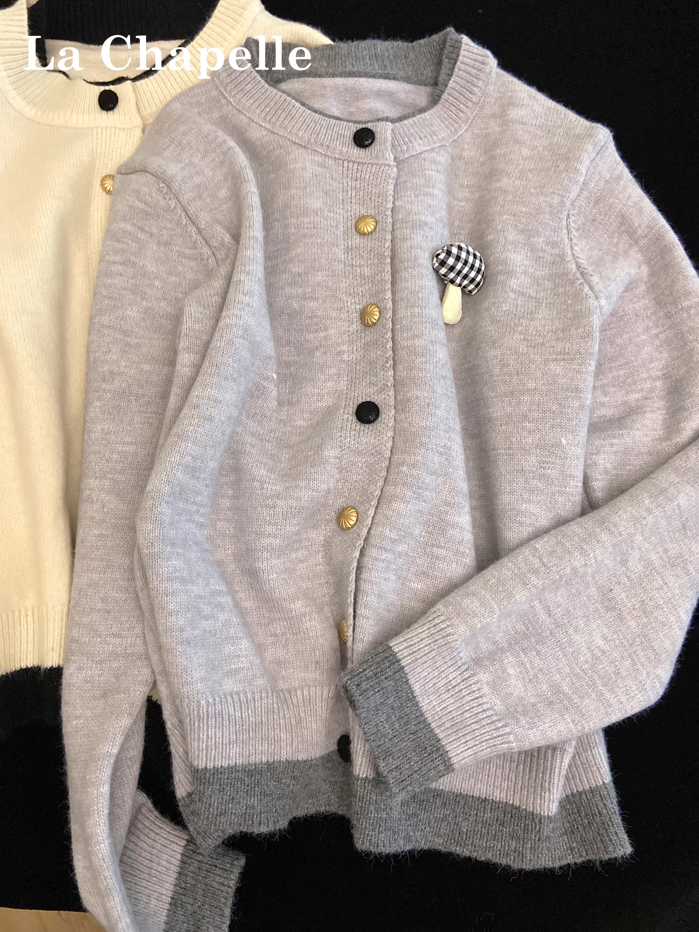 Áo cardigan dệt kim cổ tròn phối màu xám La Chapelle dành cho nữ 2025 áo khoác len phong cách Hàn Quốc mới mùa thu đông