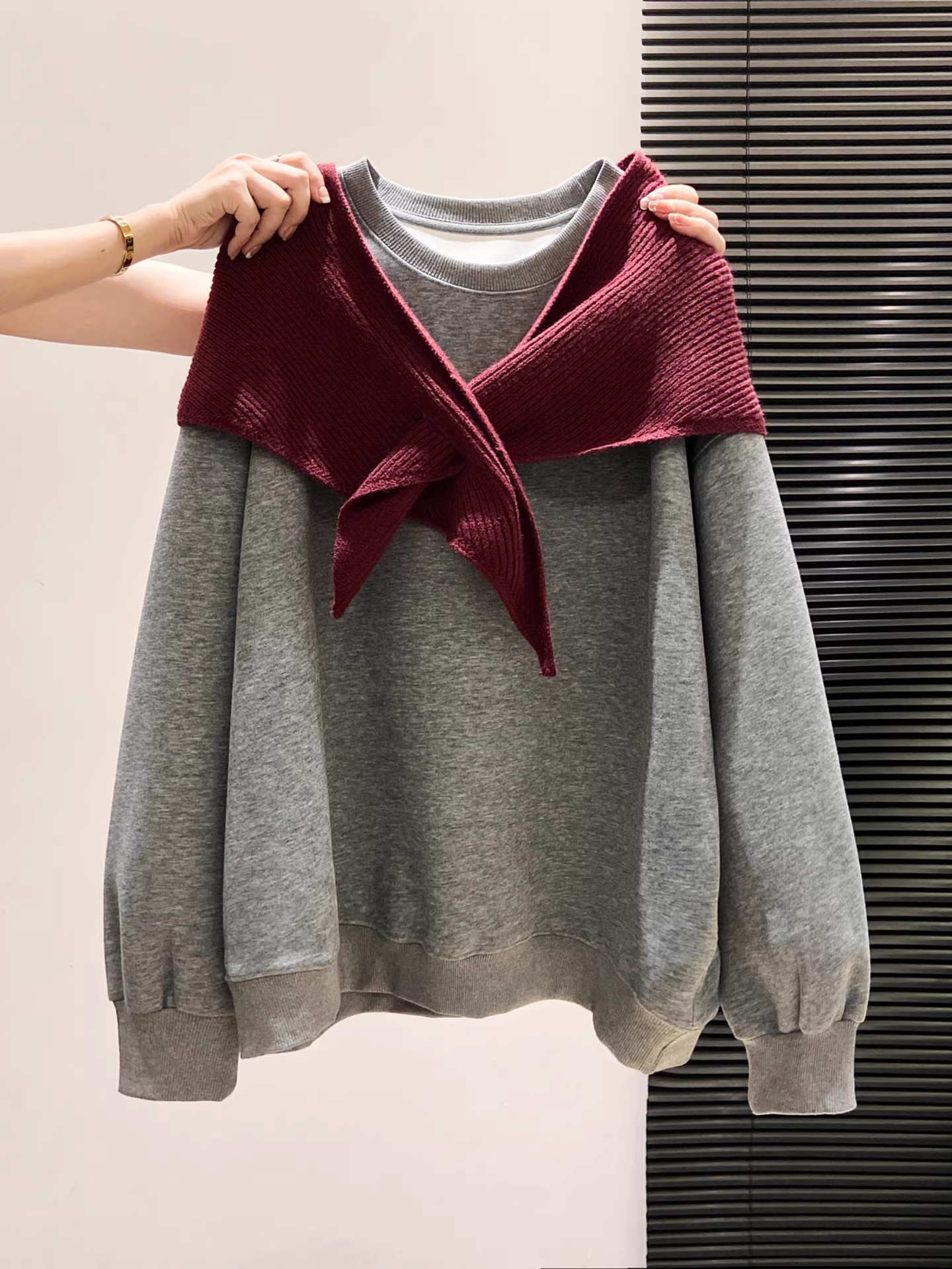 Áo khoác len cổ tròn kiểu Hàn Quốc La Chapelle dành cho nữ 2025 mới mùa thu đông ấm áp áo khoác dài tay dáng rộng