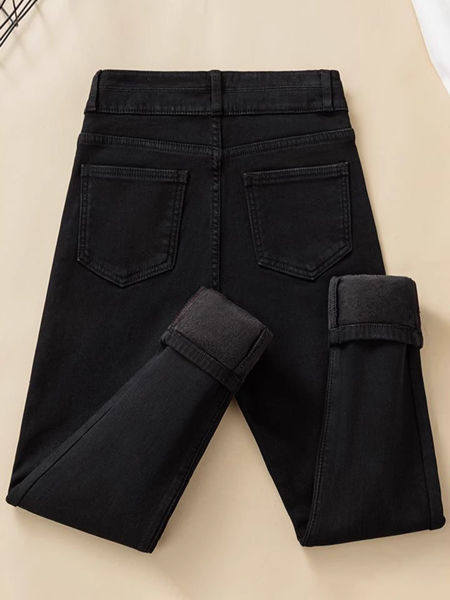 Quần jean nữ La Chapelle màu đen, lót lông cừu, dày dặn, ôm sát, kiểu dáng mới thu đông 2025, cạp cao, dáng bút chì