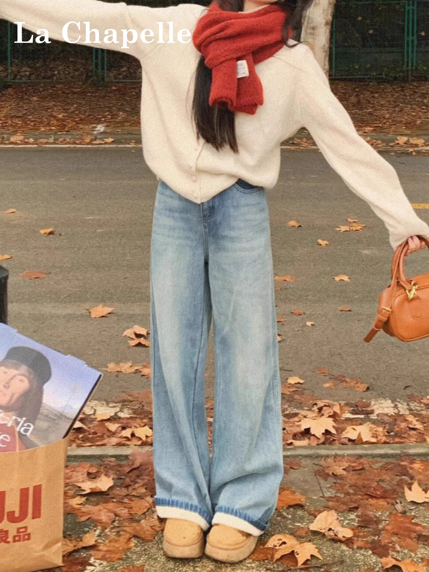 Quần jeans ống rộng dày dặn lót lông màu sáng La Chapelle dành cho nữ, mẫu mới thu đông 2025, cạp cao, dáng ôm thẳng