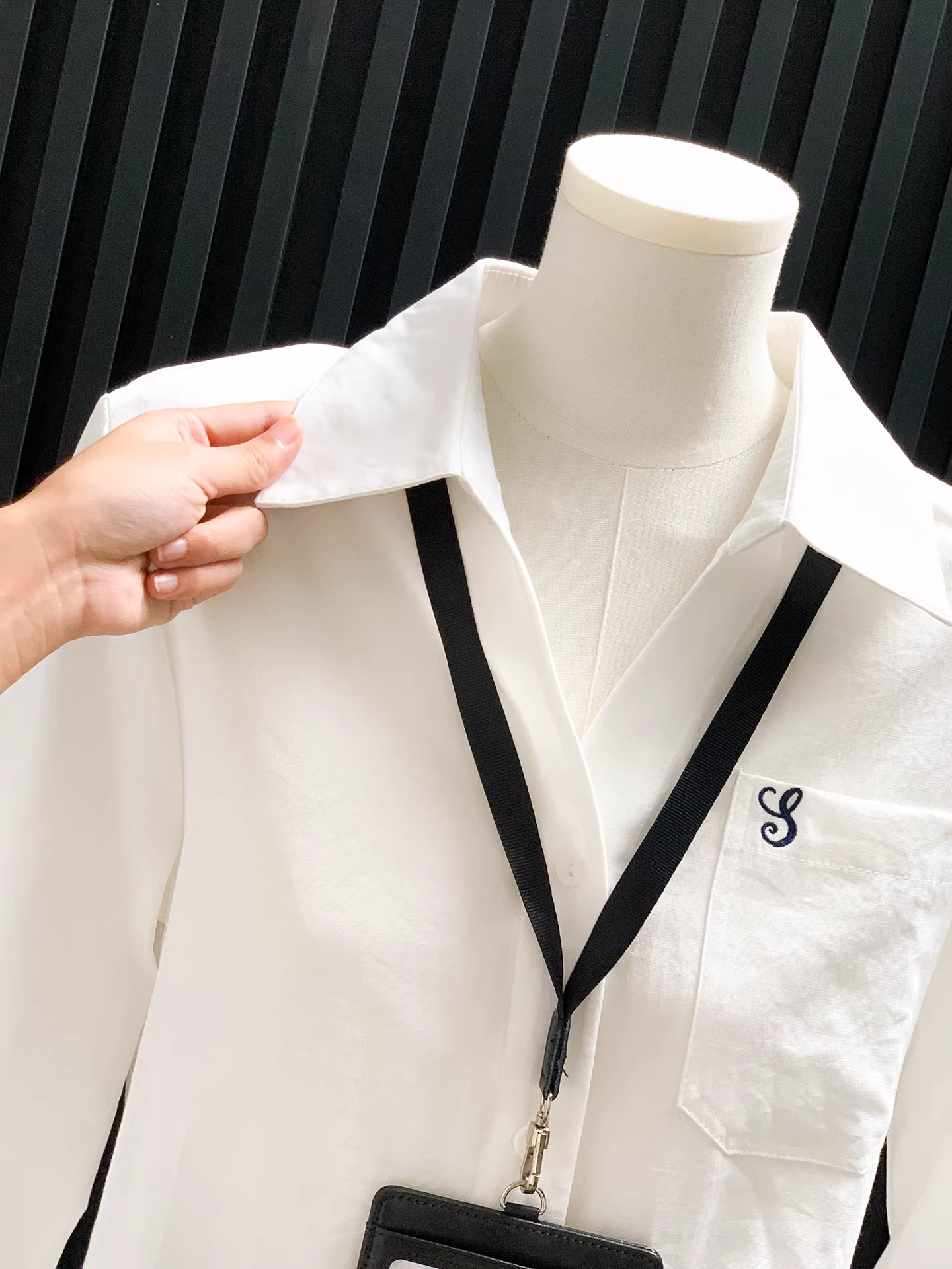 Áo sơ mi trắng dáng rộng tay dài La Chapelle dành cho nữ, kiểu mới thu đông 2025, trang phục công sở, áo mặc trong