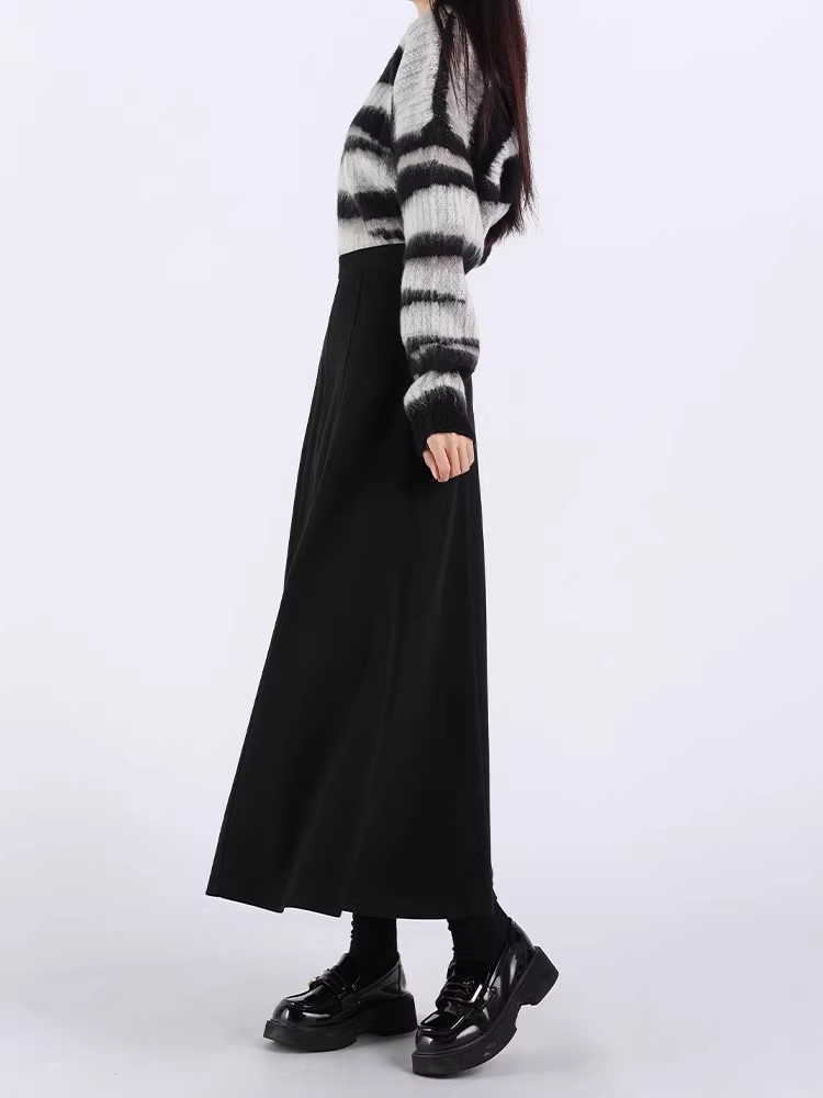 Váy len đen La Chapelle dành cho phụ nữ nhỏ nhắn, váy dáng chữ A dài trung bình, cạp cao, kiểu dáng mới thu đông 2025.