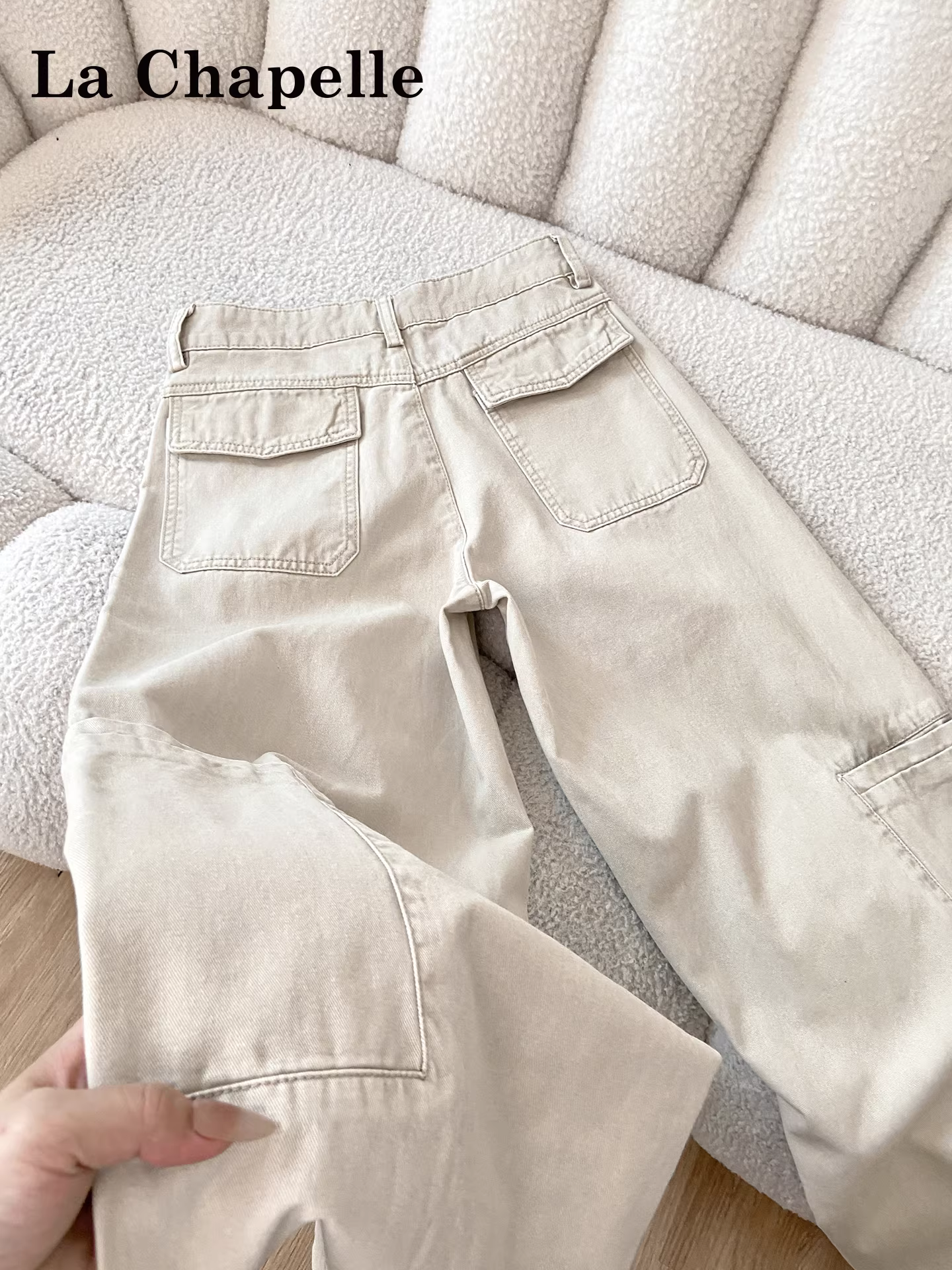 Quần jeans ống rộng La Chapelle màu trắng dành cho nữ, mẫu mới thu đông 2025, cạp cao, dáng rộng, ống thẳng, dành cho người nhỏ nhắn