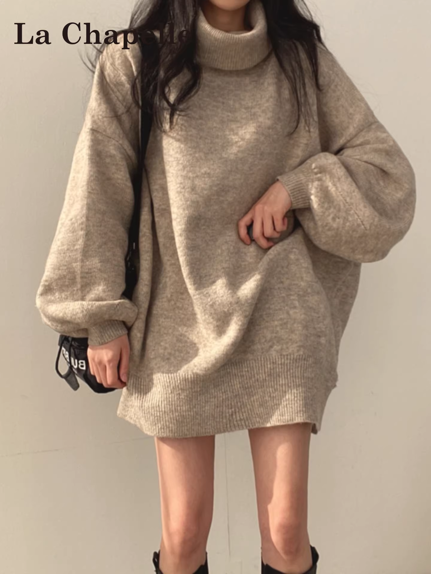 Áo len cao cổ màu kaki La Chapelle dành cho nữ, áo len dài trung bình mới mùa thu đông 2025, áo lót rộng rãi.