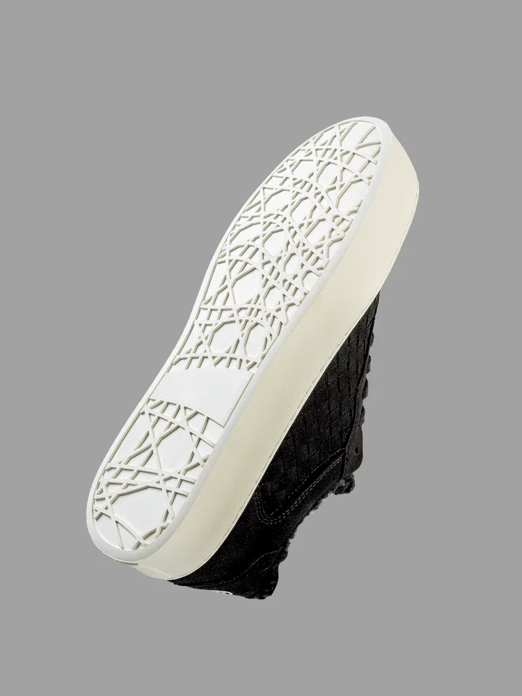 Giày nam Maple Leaf Giày cotton mùa đông Giày nam phong cách mới hợp thời trang Giày lót lông cừu ấm áp Giày nam phong cách cổ điển Giày thể thao cổ thấp thông thường