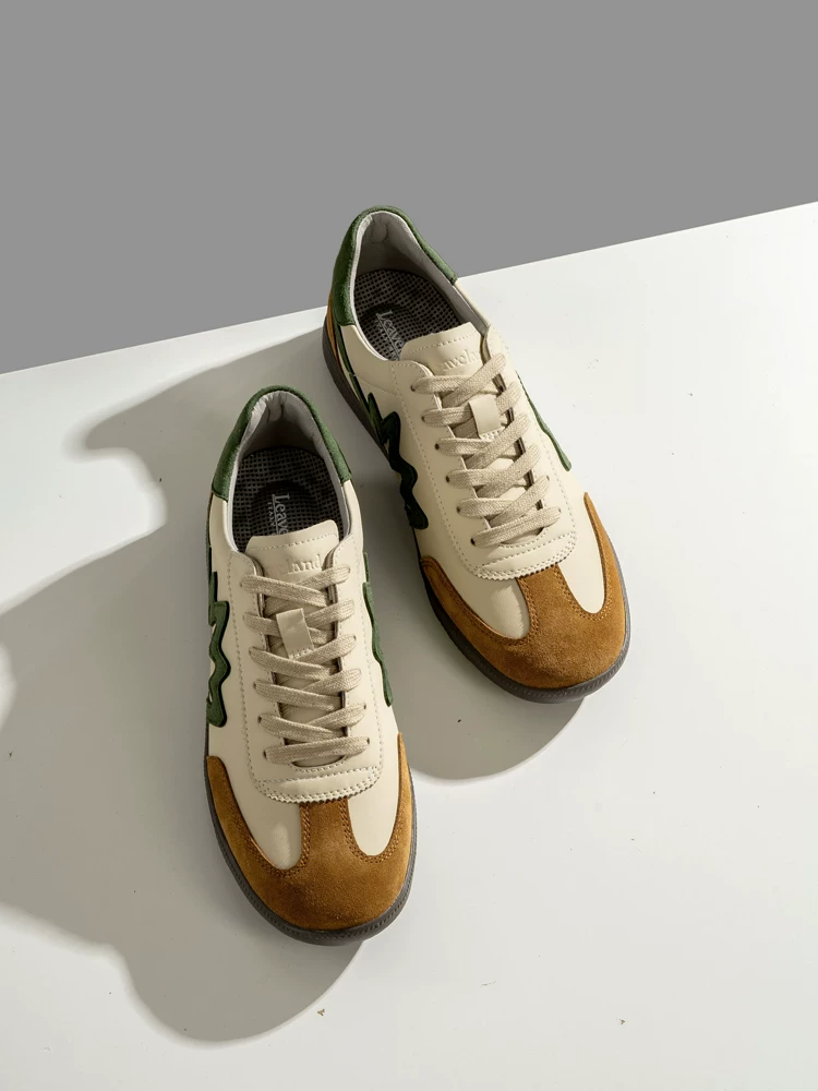 Giày thể thao cổ điển Maple Leaf dành cho nam, giày nam mới thoáng khí mùa thu, giày thường, giày thời trang, giày trắng đa năng dành cho nữ.