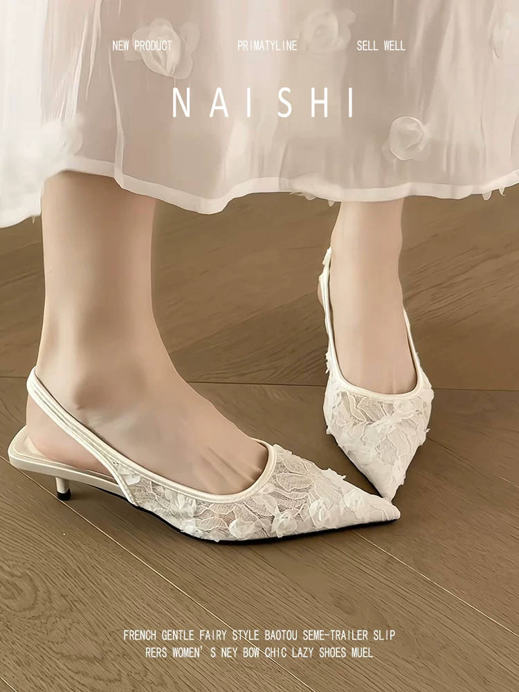 Phiên bản da cừu! Dép quai ngang kiểu Pháp, mũi kín, họa tiết ren rỗng, mang phong cách cổ tích, phối cùng chân váy, giày cao gót nhọn mũi, không gót, dành cho nữ.