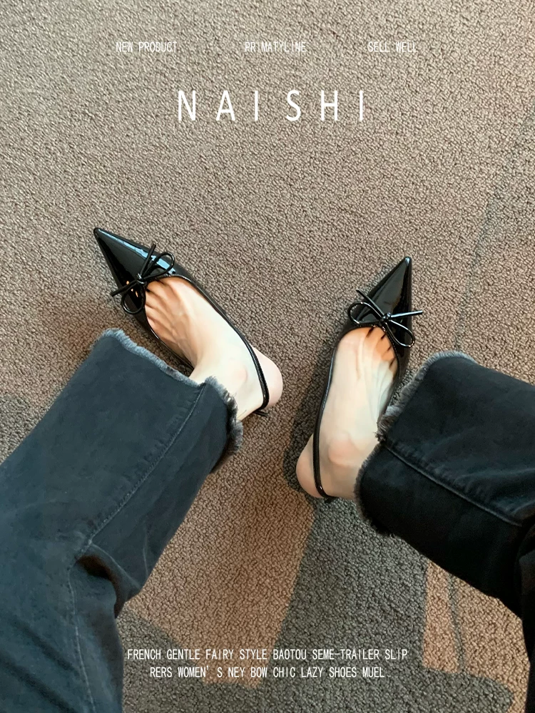 Phiên bản da cừu! Giày sandal mũi nhọn kiểu Pháp dành cho nữ, giày cao gót mũi nhọn bằng da bóng màu đen có nơ, giày thanh lịch.