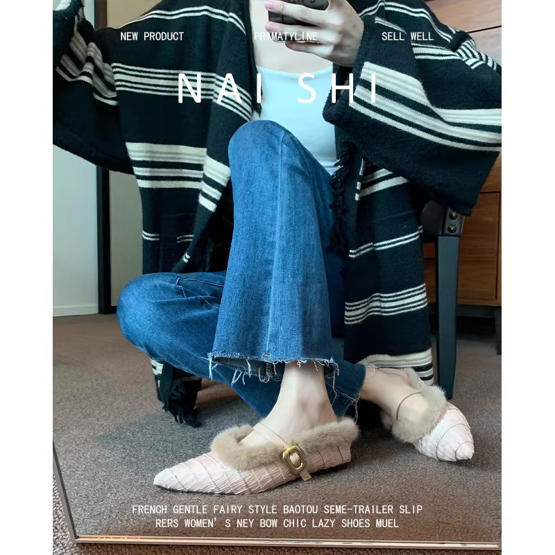 Phiên bản da cừu! Giày lông phong cách Chanel để mang ngoài trời, ấm áp và lót lông cừu, kiểu nửa dép kín mũi, giày Mary Jane mũi nhọn nữ tính.