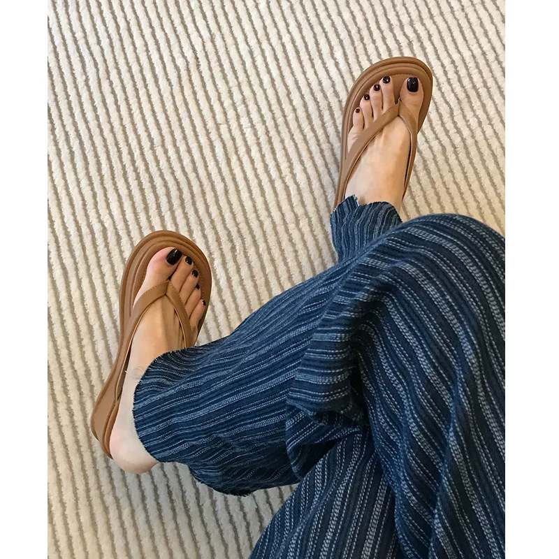 Phiên bản da cừu! Dép xỏ ngón đế dày kiểu Pháp dành cho nữ, dép đế xuồng đi nghỉ mát, dép La Mã đi biển.