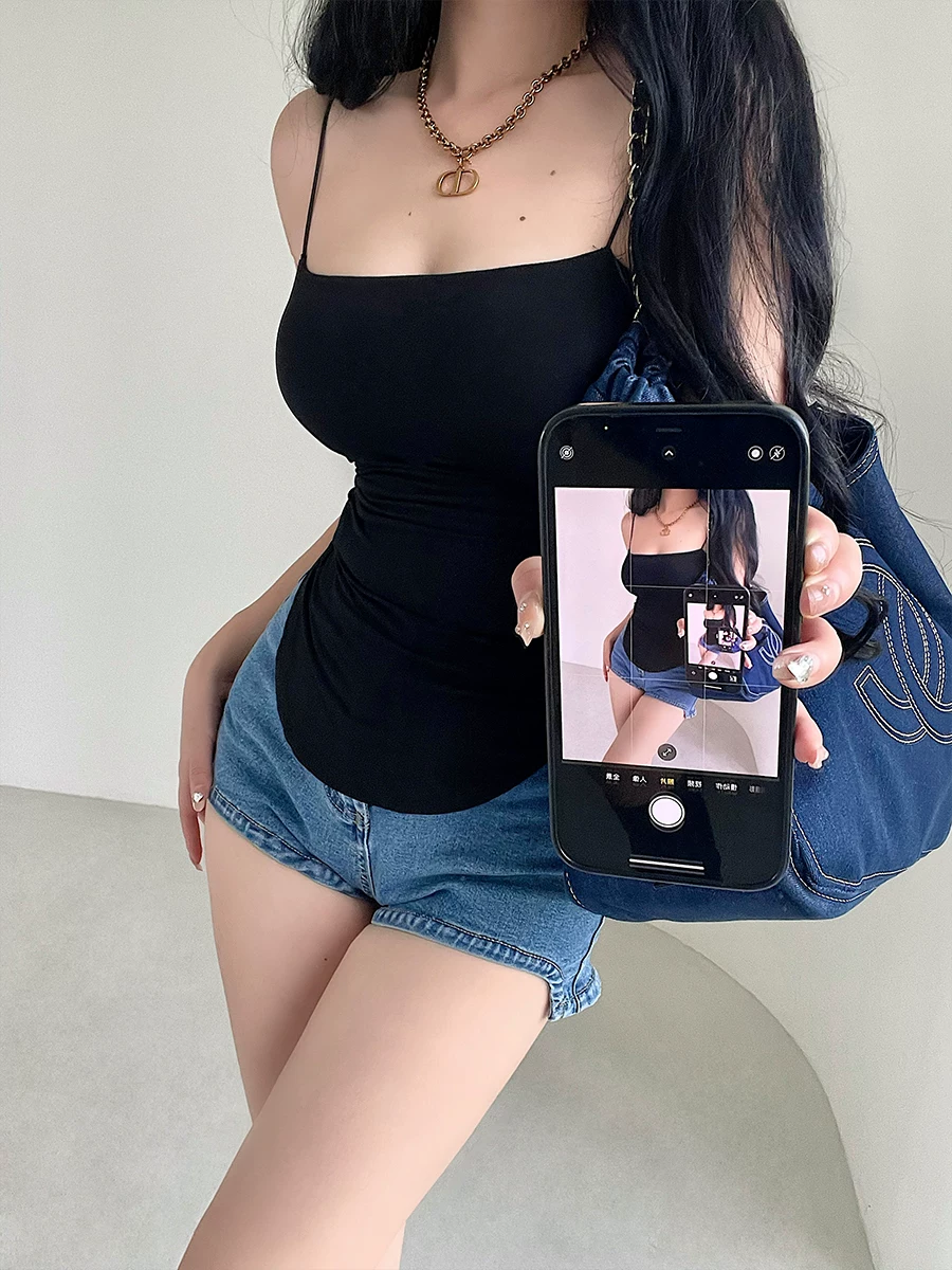 YoungGirlDay gợi cảm, ôm sát, dây đeo spaghetti, xếp nếp, viền cong, áo ống có đệm ngực