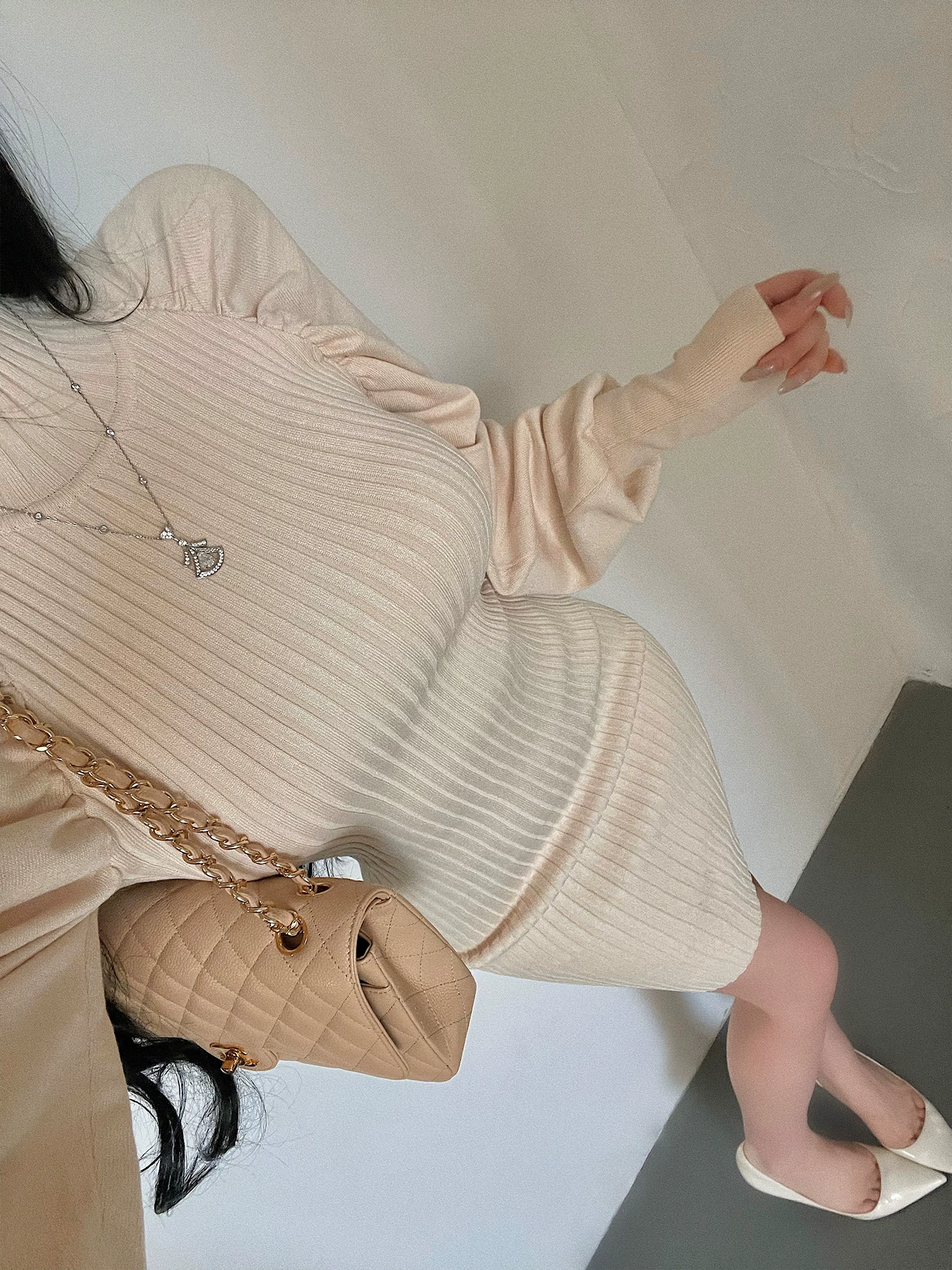 YoungGirlDay phong cách Hàn Quốc thuần khiết khao khát váy ngắn ôm sát cổ cao tay phồng kiểu dáng bodycon