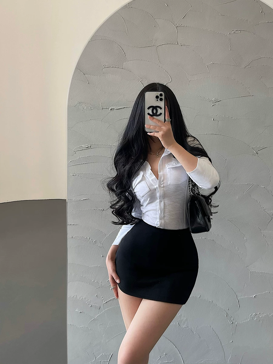 YoungGirlDay váy ôm sát eo thấp gợi cảm với quần short an toàn để chống lộ hàng, váy ngắn ôm sát màu trơn.