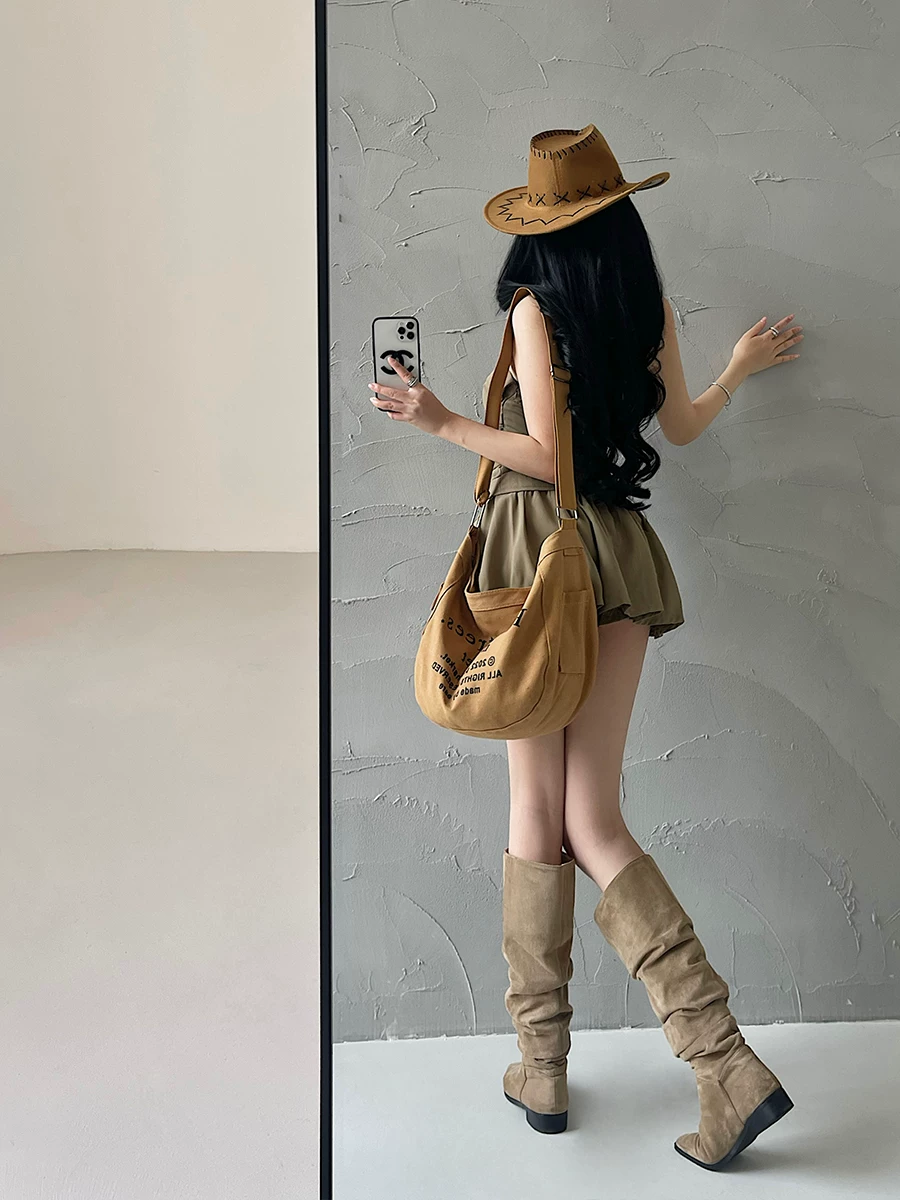 YoungGirlDay phong cách thuần khiết gợi cảm, áo ống bó sát, xếp ly, cạp cao, chống lộ hàng, bộ váy ngắn chữ A