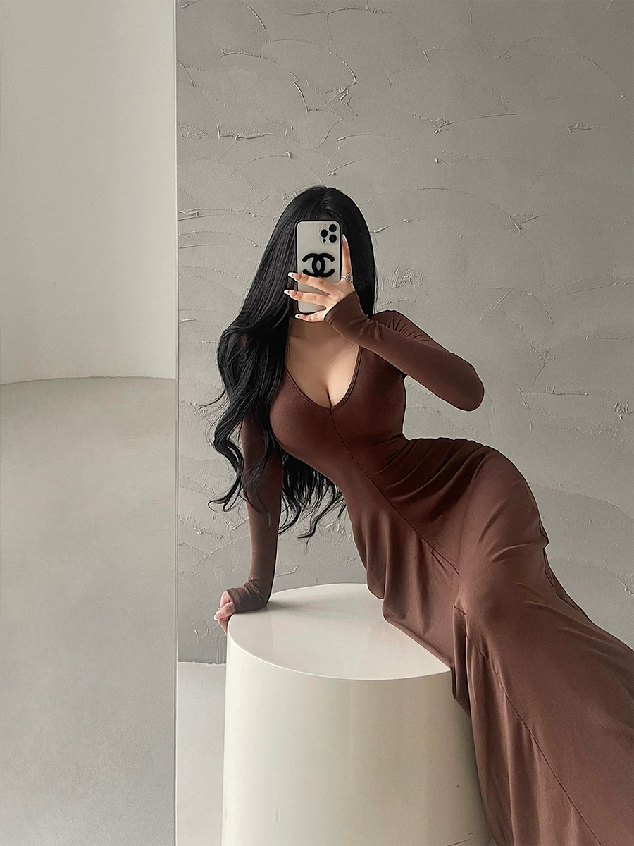 YoungGirlDay Váy dài tay kiểu dáng Kardashian phong cách châu Âu và Mỹ gợi cảm, cổ chữ V sâu, ôm eo, viền xếp nếp, tay áo dài.