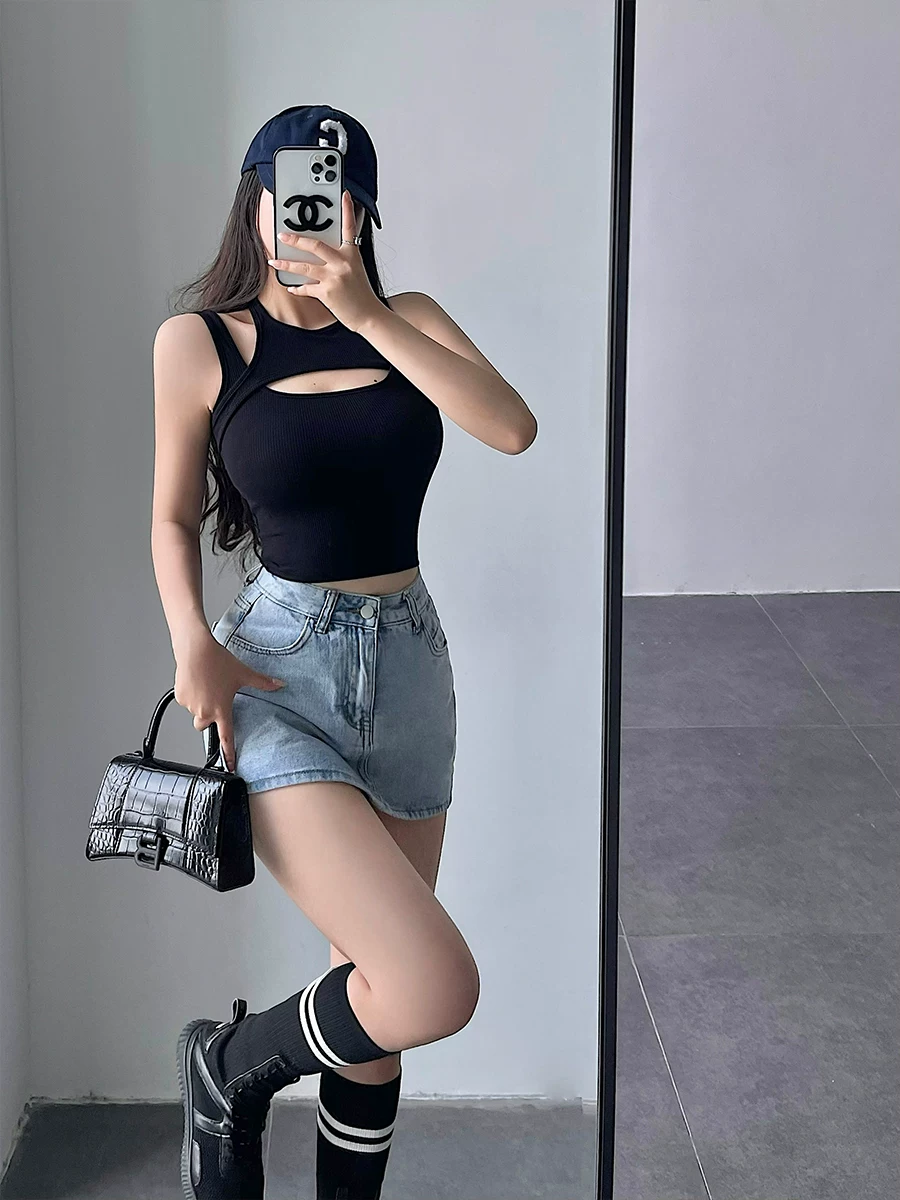 YoungGirlDay áo crop top ngắn ôm sát gợi cảm màu trơn có cổ dây buộc